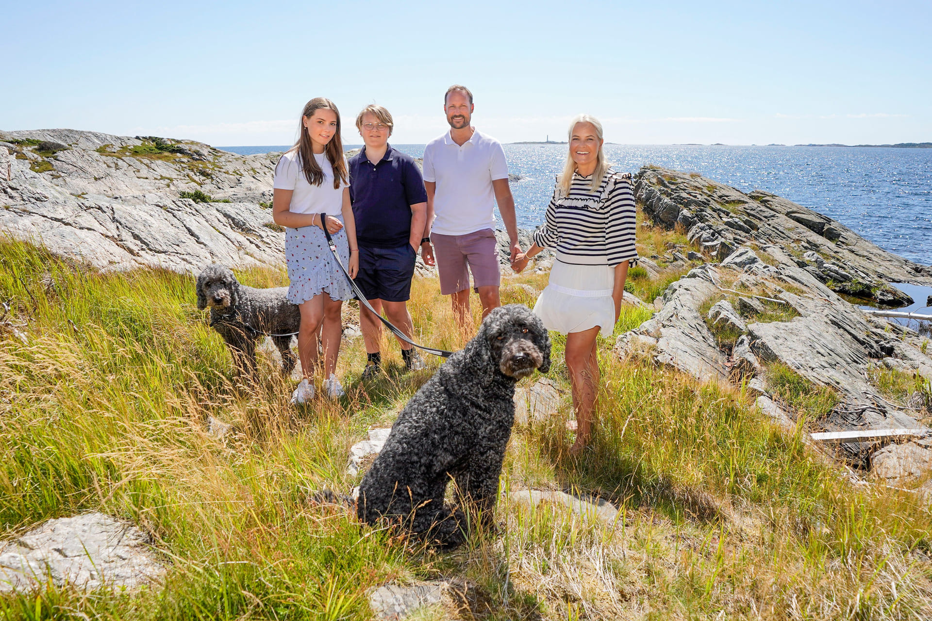 Gezin_kroonprins_Haakon_zomervakantie_2020.jpg