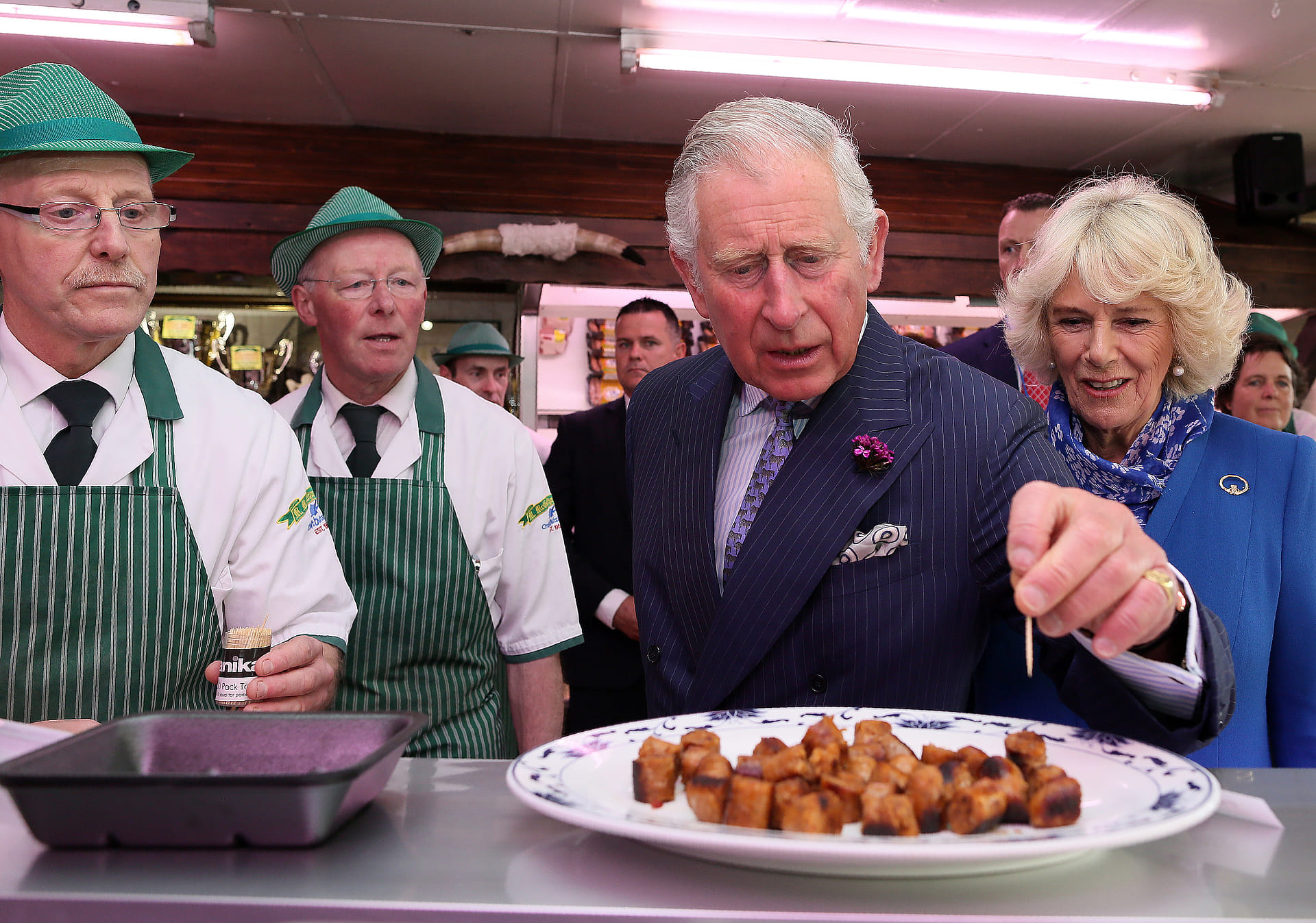 prins_charles_in_ierland_restaurant_bezoek.jpg