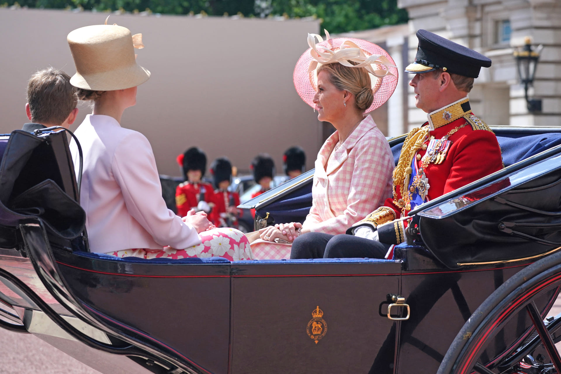 Gezin_prins_Edward_Trooping_the_Colour