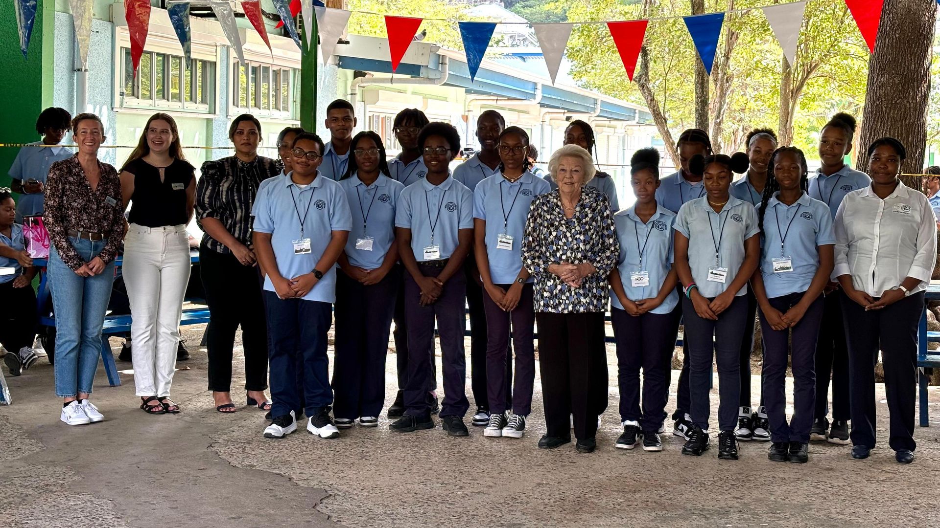 Princess Beatrix on Sint Maarten: bird watching and boat trip