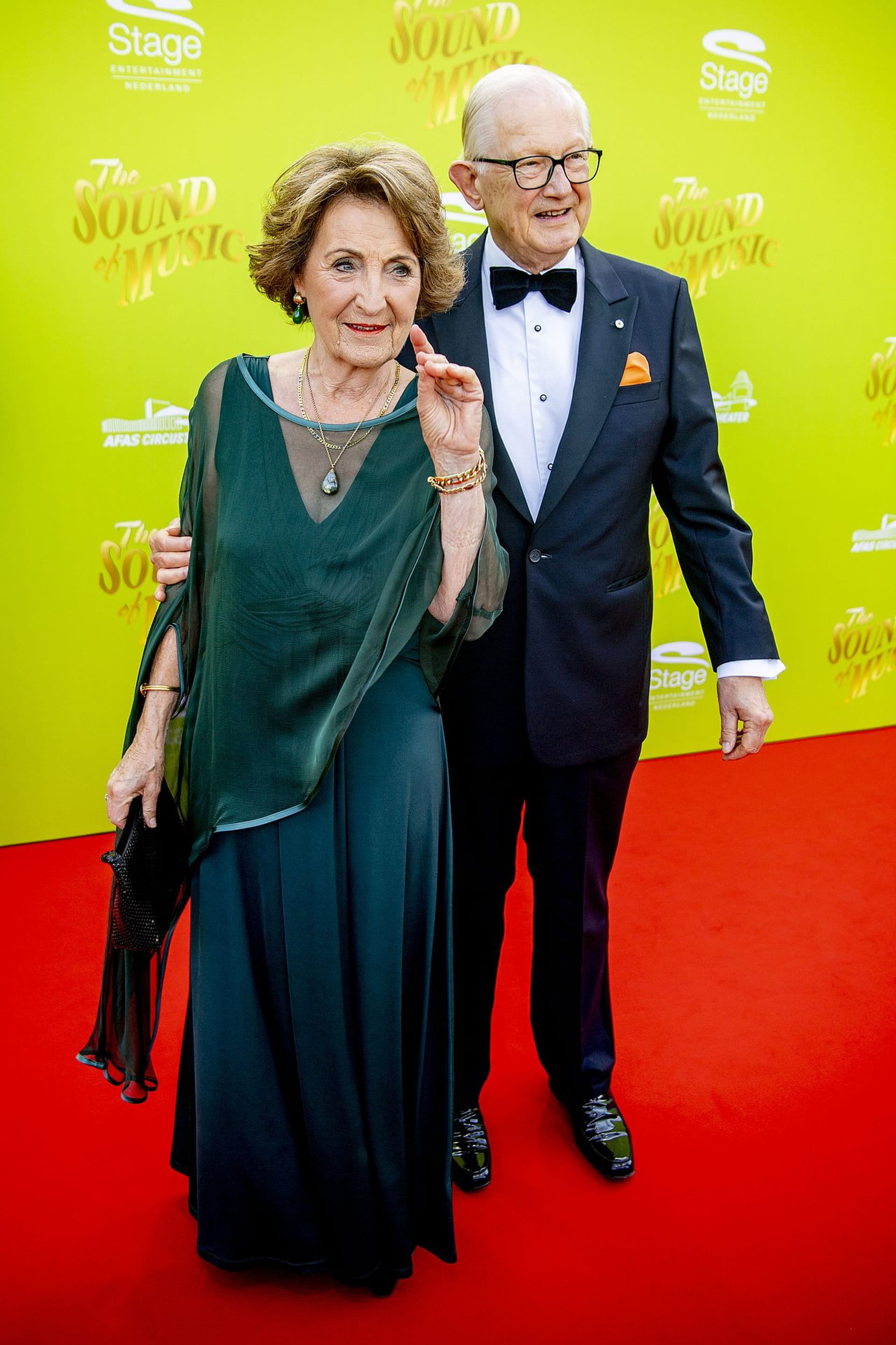 Margriet_en_Pieter_op_rode_loper.jpg