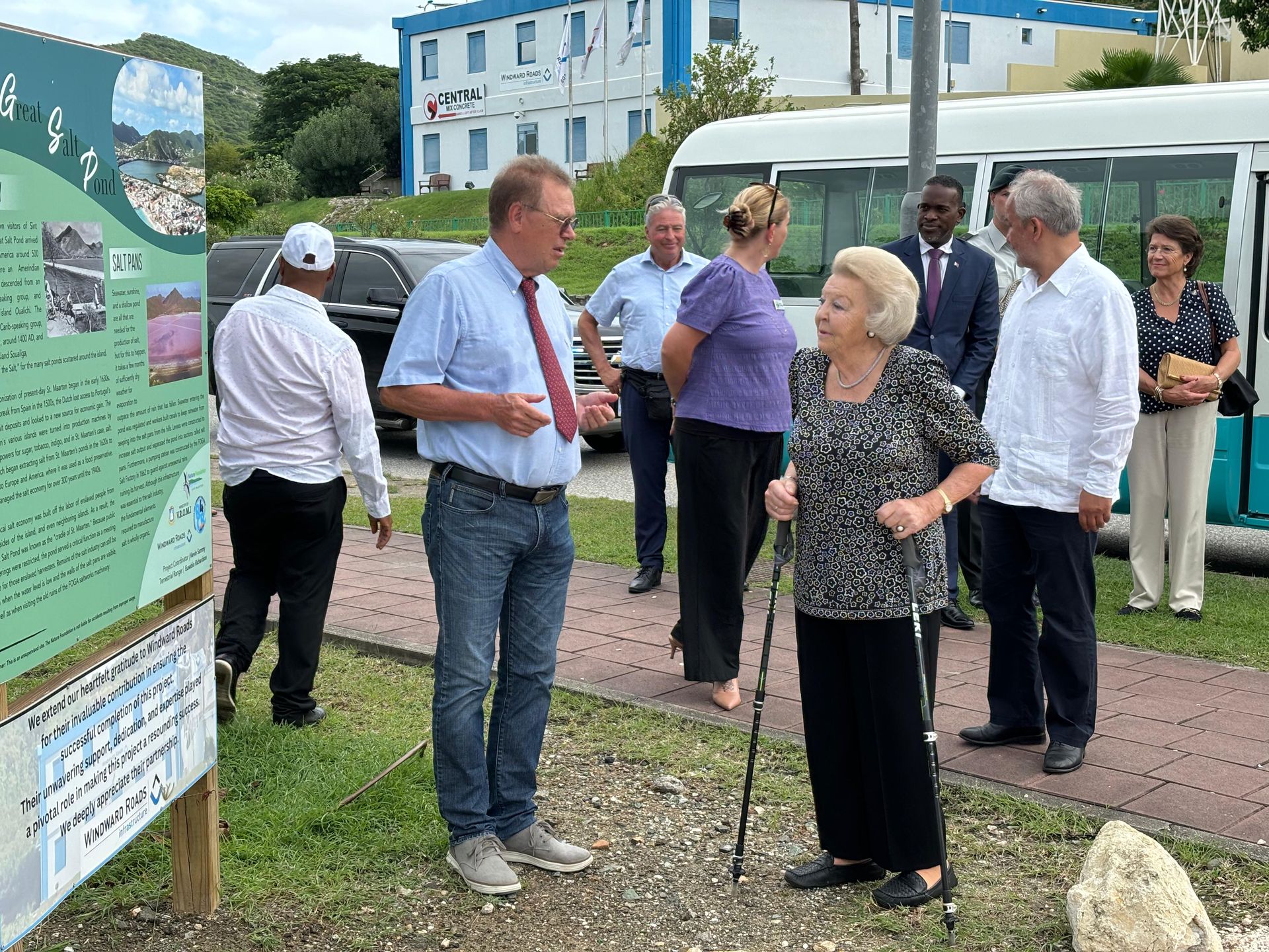 Princess Beatrix on Sint Maarten: bird watching and boat trip