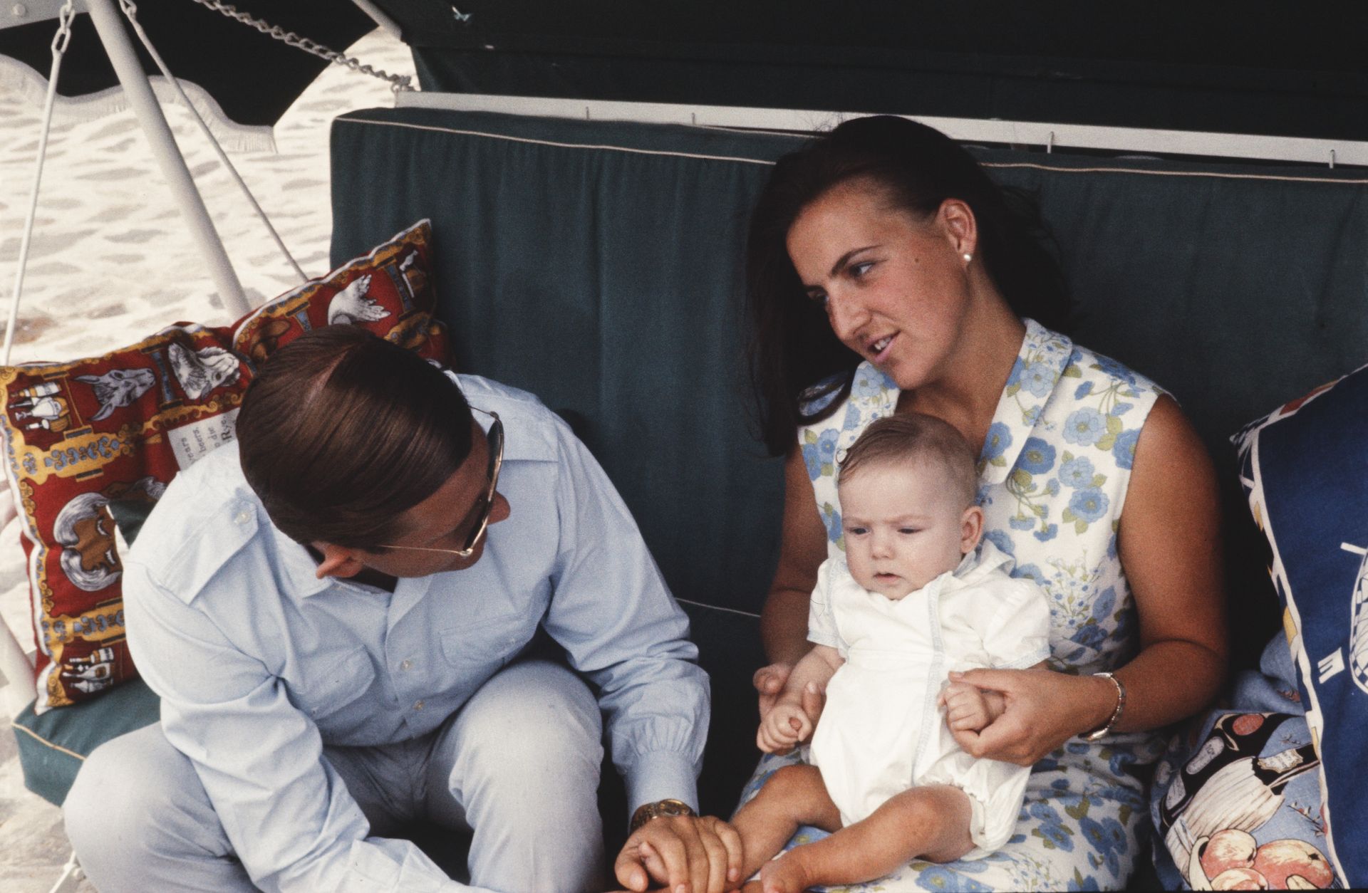 Margriet en Pieter met Maurits Italië 1968