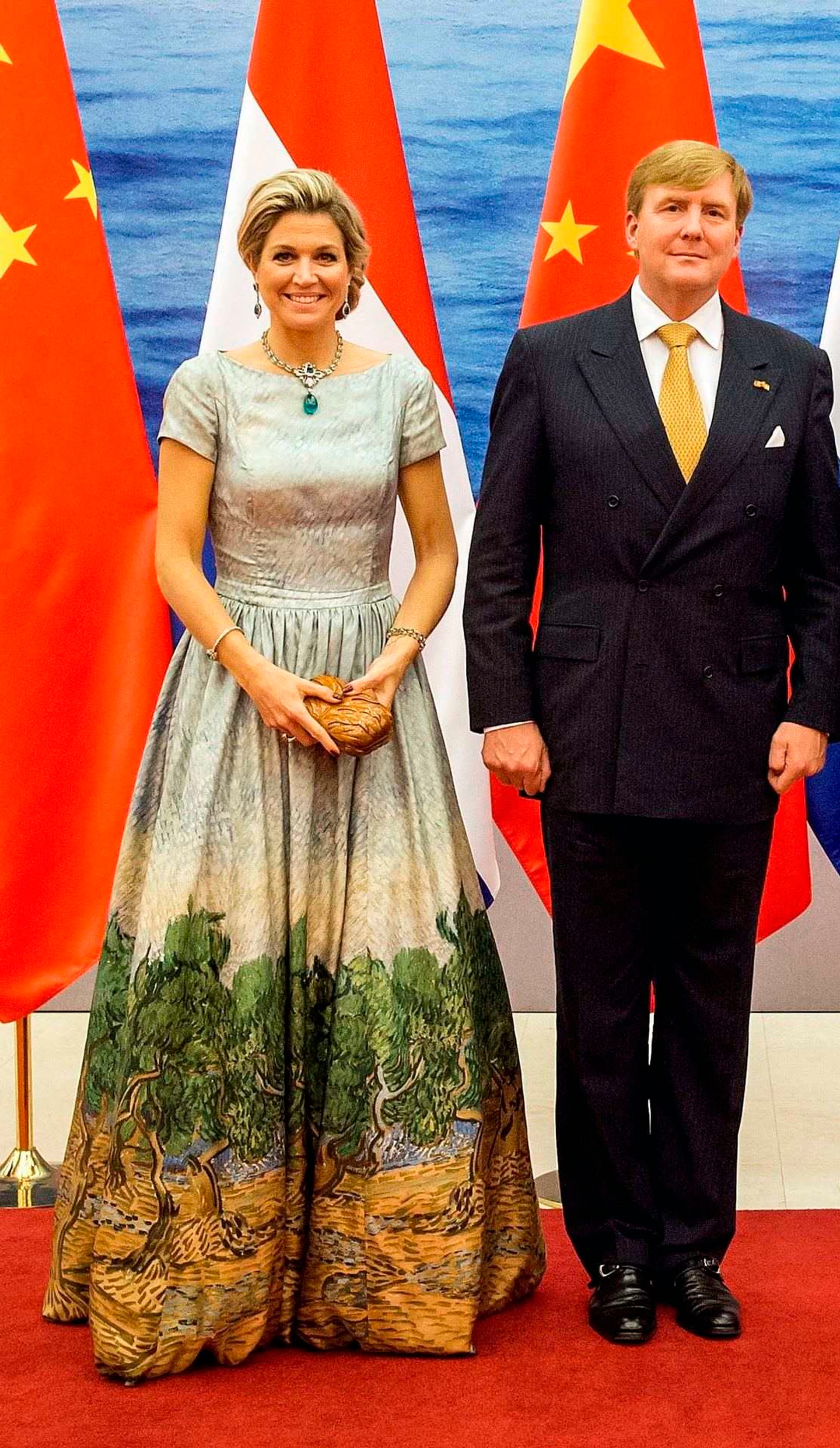 Maxima-jurk-China-staatsbanket.jpg