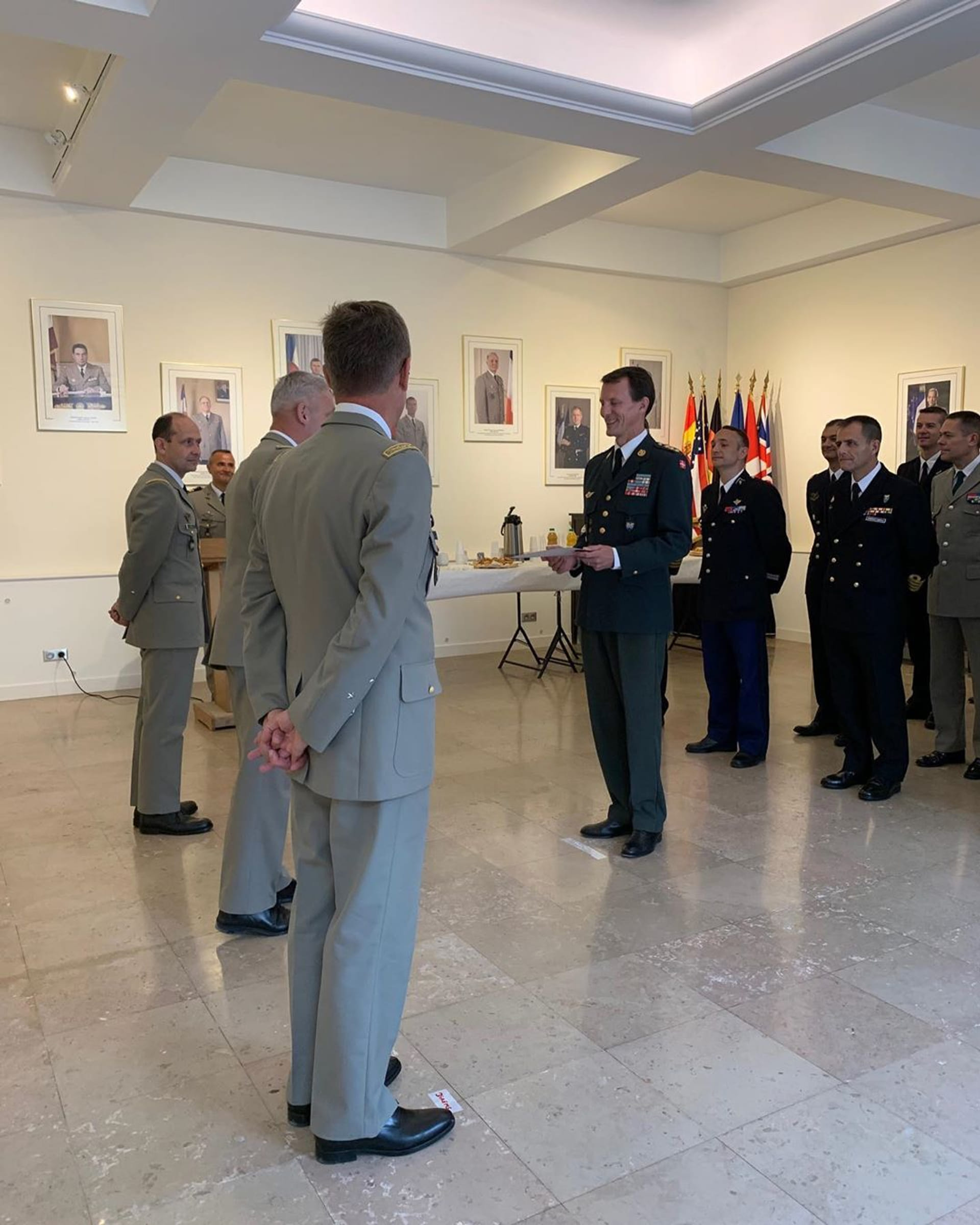 Prins Joachim afgelopen juni, toen hij zijn diploma aan het Centre des Hautes Études Militaires had