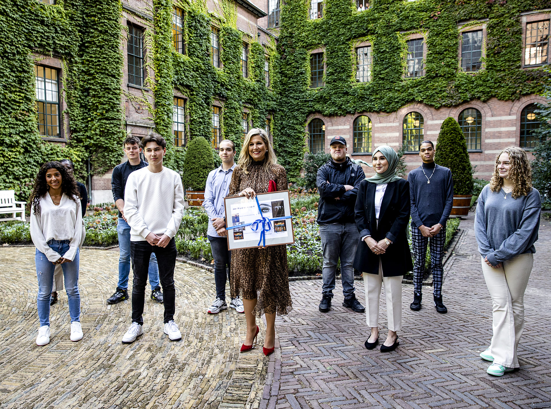 Voor de selfies werd eerst een groepsfoto genomen.