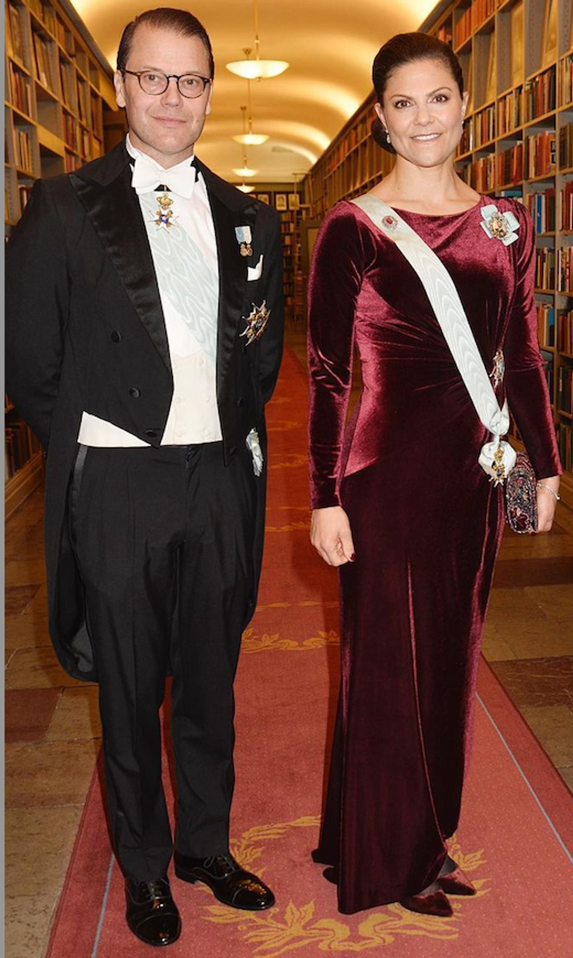 Prins Daniel en prinses Victoria op de viering van het 225-jarig bestaan van de Academie van Oorlogswetenschappen. Foto: @kungahuset - Frederik Hessman.