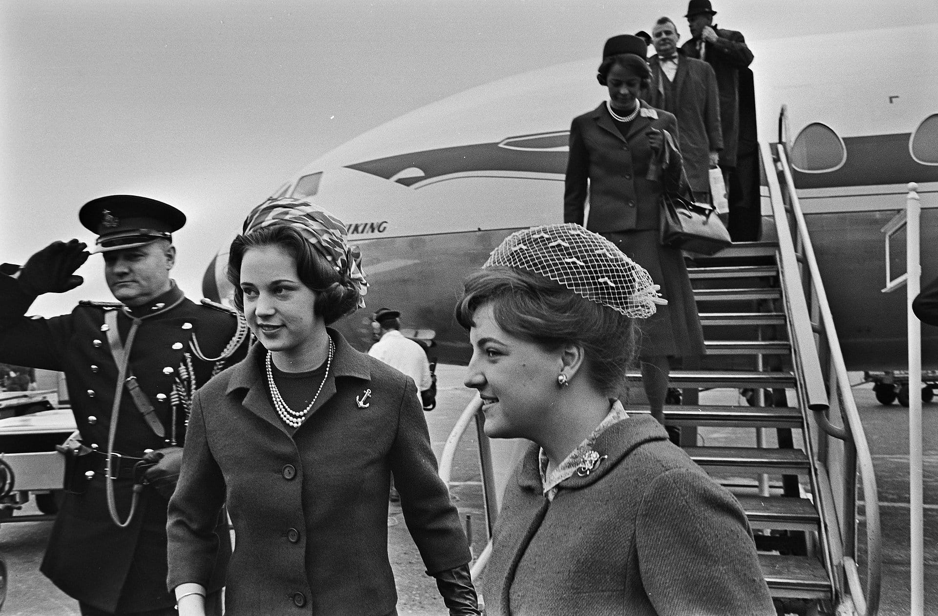 Prinses_Margriet_verwelkomt_prinses_Benedikte