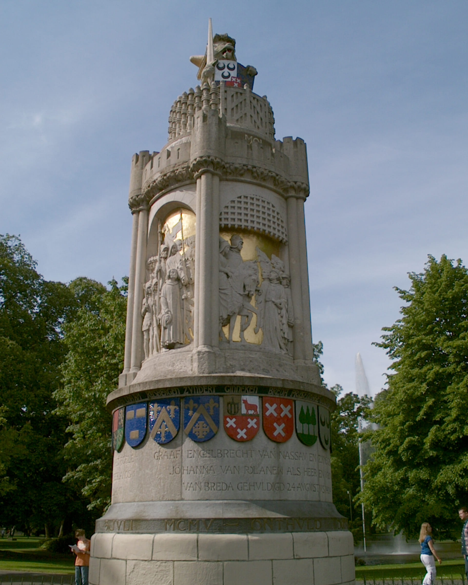 Het Nassau-Baroniemonument.
