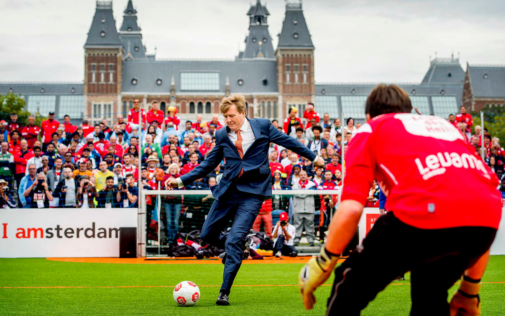 Willem-Alexander-scoort-Museumplein.jpg