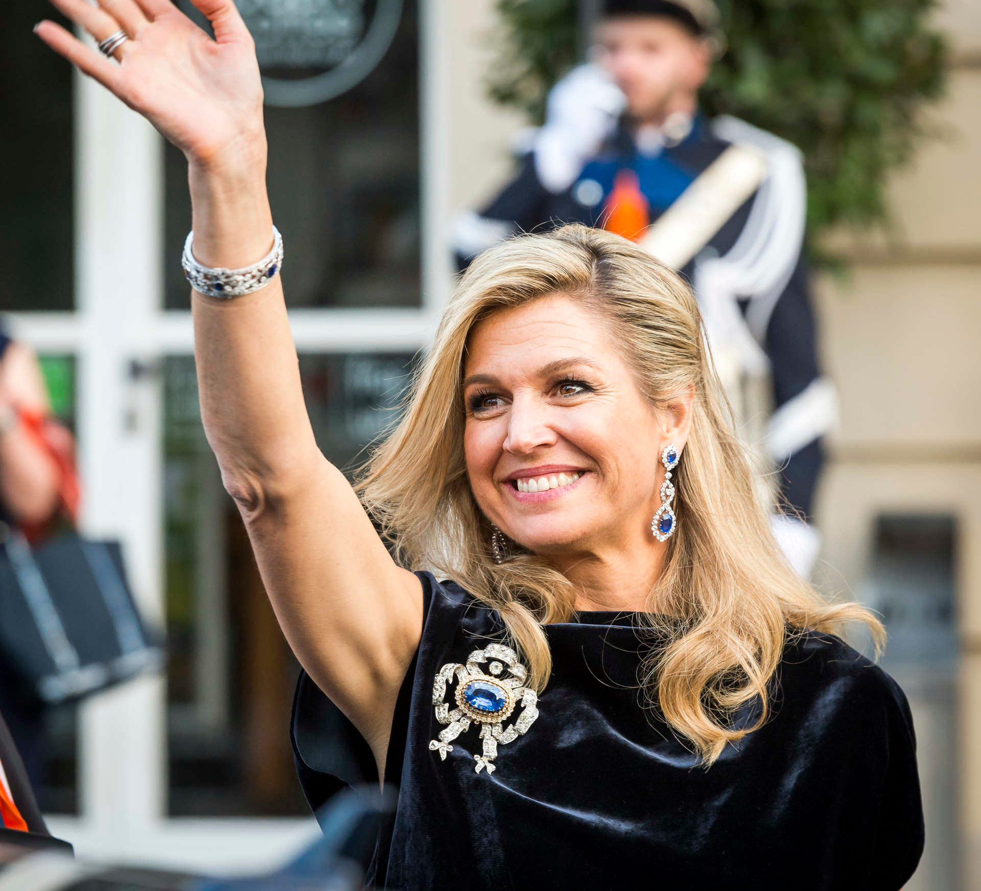 Maxima-Strikbroche.jpg
