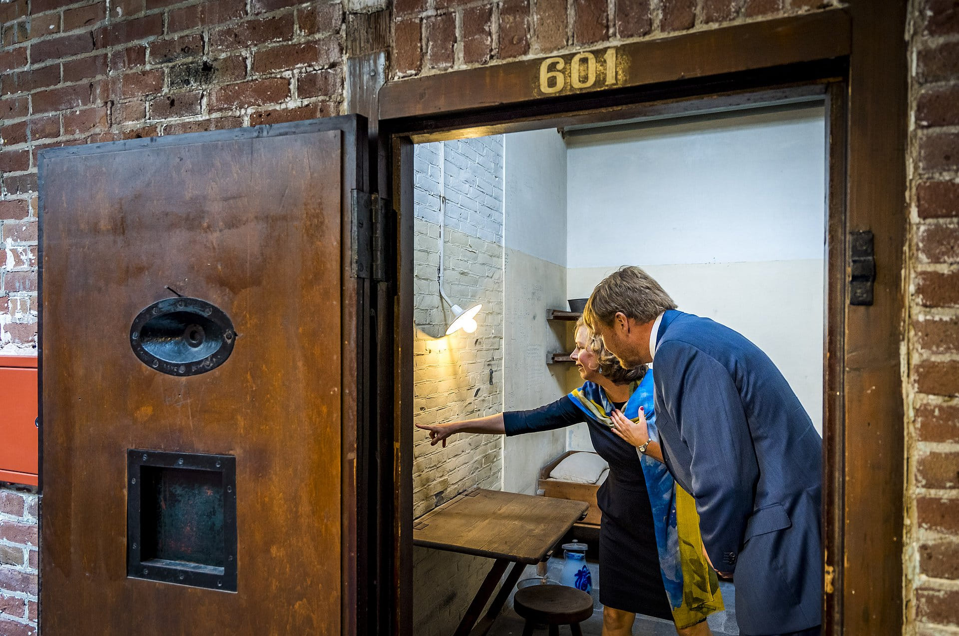 Koning Willem Alexander in Dodencel 601.