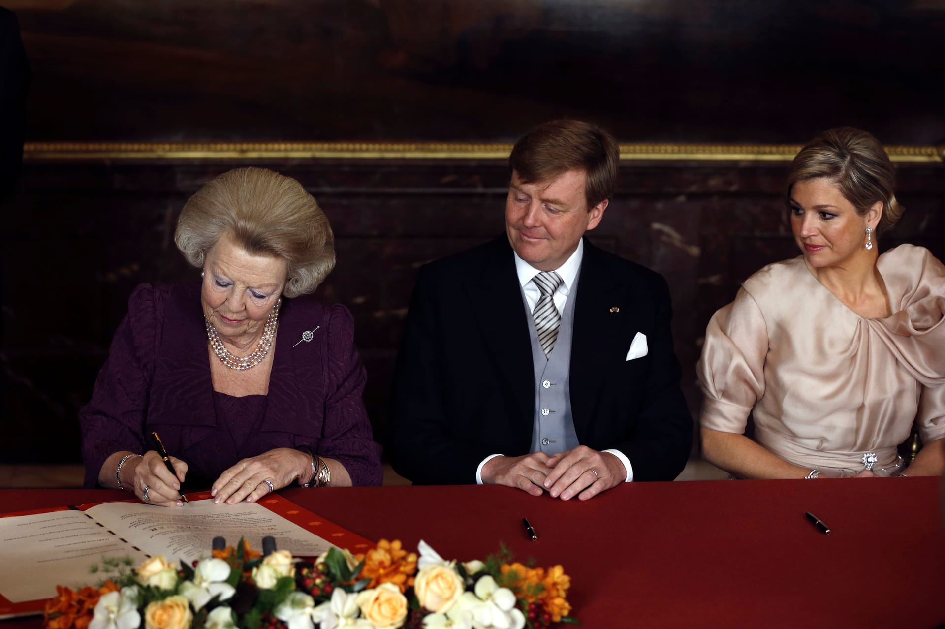 abdicatie.jpg