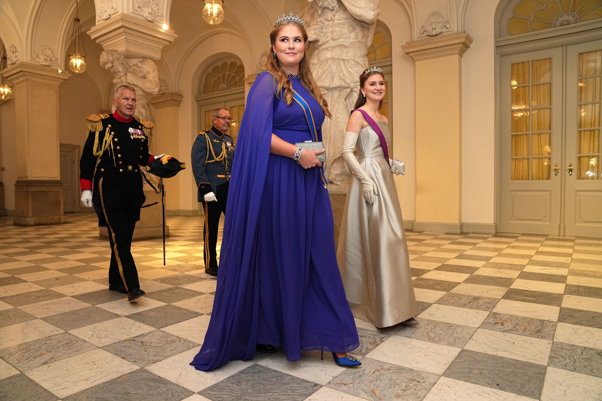 Prinses Amalia en de Belgische prinses Elisabeth in het Deense Christiansborg paleis 2023