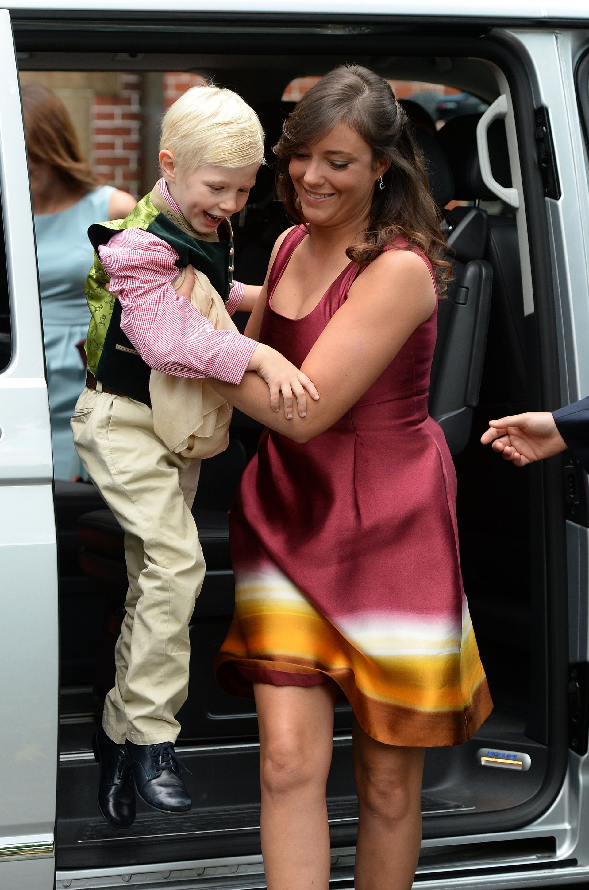 Prinses Alexandra samen met haar neefje Noah.