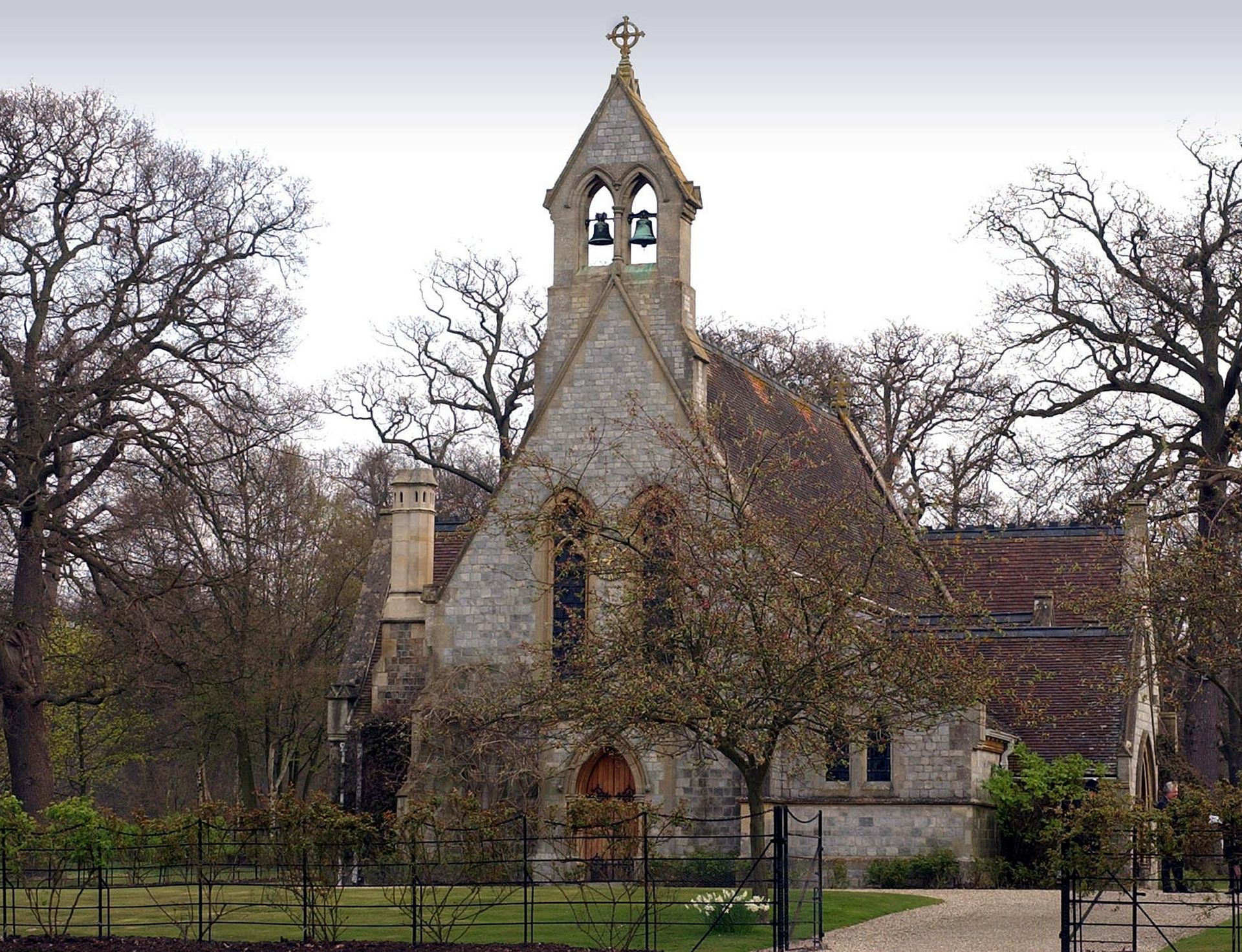 De All Saints Chapel in Windsor waar Beatrice en Edoardo zijn getrouwd.