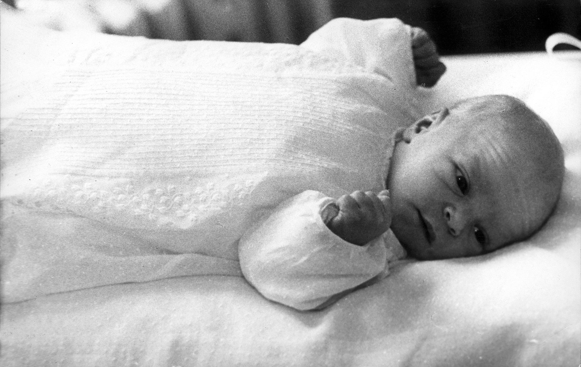 Een pasgeboren Carlos, deze foto werd een dag na de geboorte gemaakt door zijn vader.
