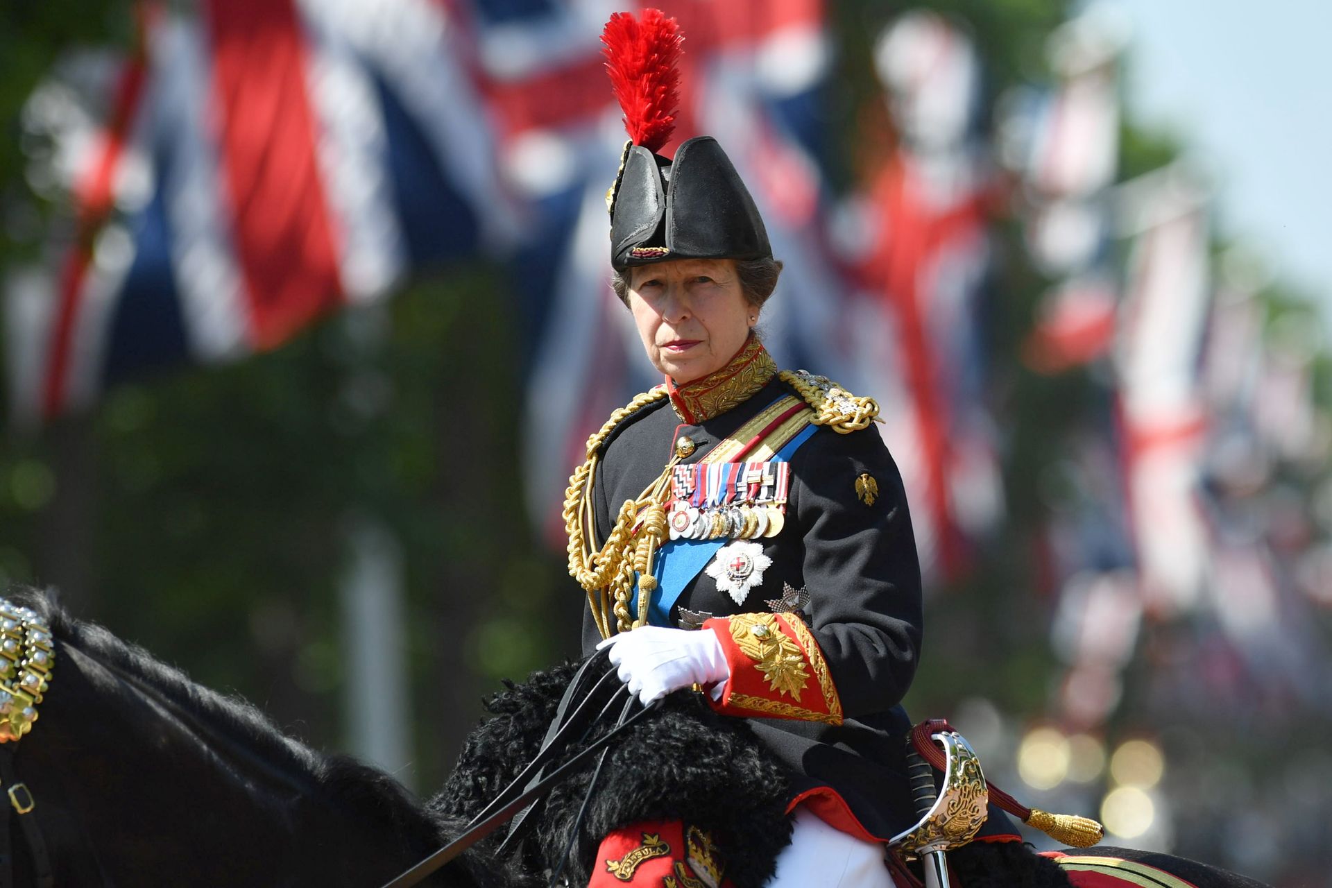 Anne in het uniform van een koninklijke kolonel tijdens Trooping the Colour, 2017.