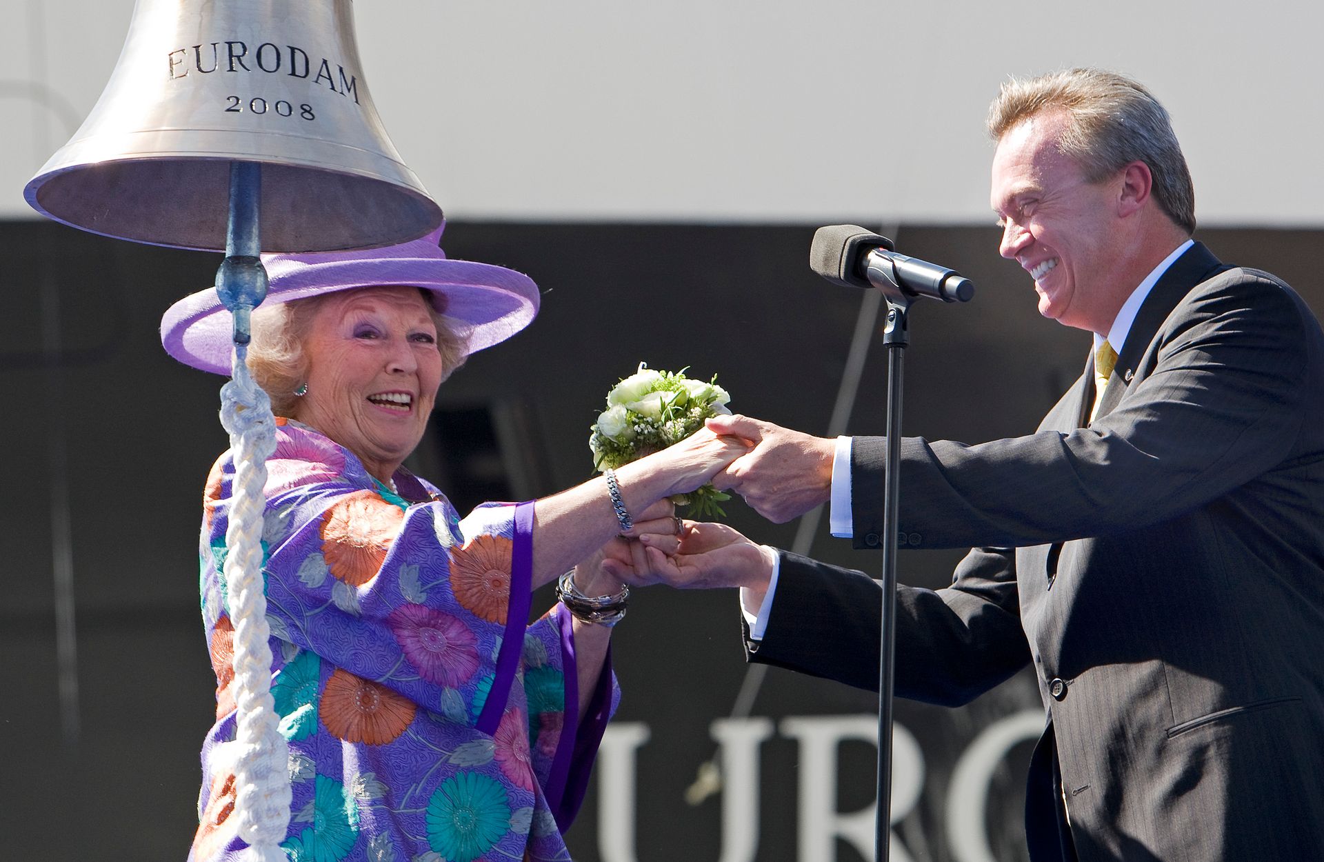 In 2008 doopte (toen nog) koningin Beatrix de Eurodam.