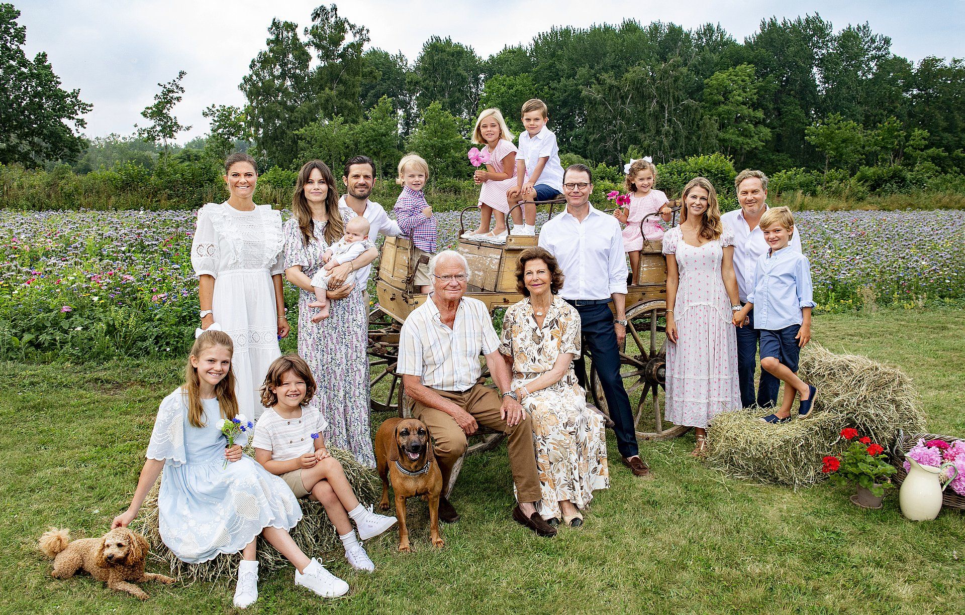 In de loop der jaren is het gezin van Silvia uitgebreid met twee schoonzoons, een schoondochter en acht kleinkinderen. Deze familiefoto is afgelopen zomer gemaakt op hun geliefde vakantie-eiland Öland.