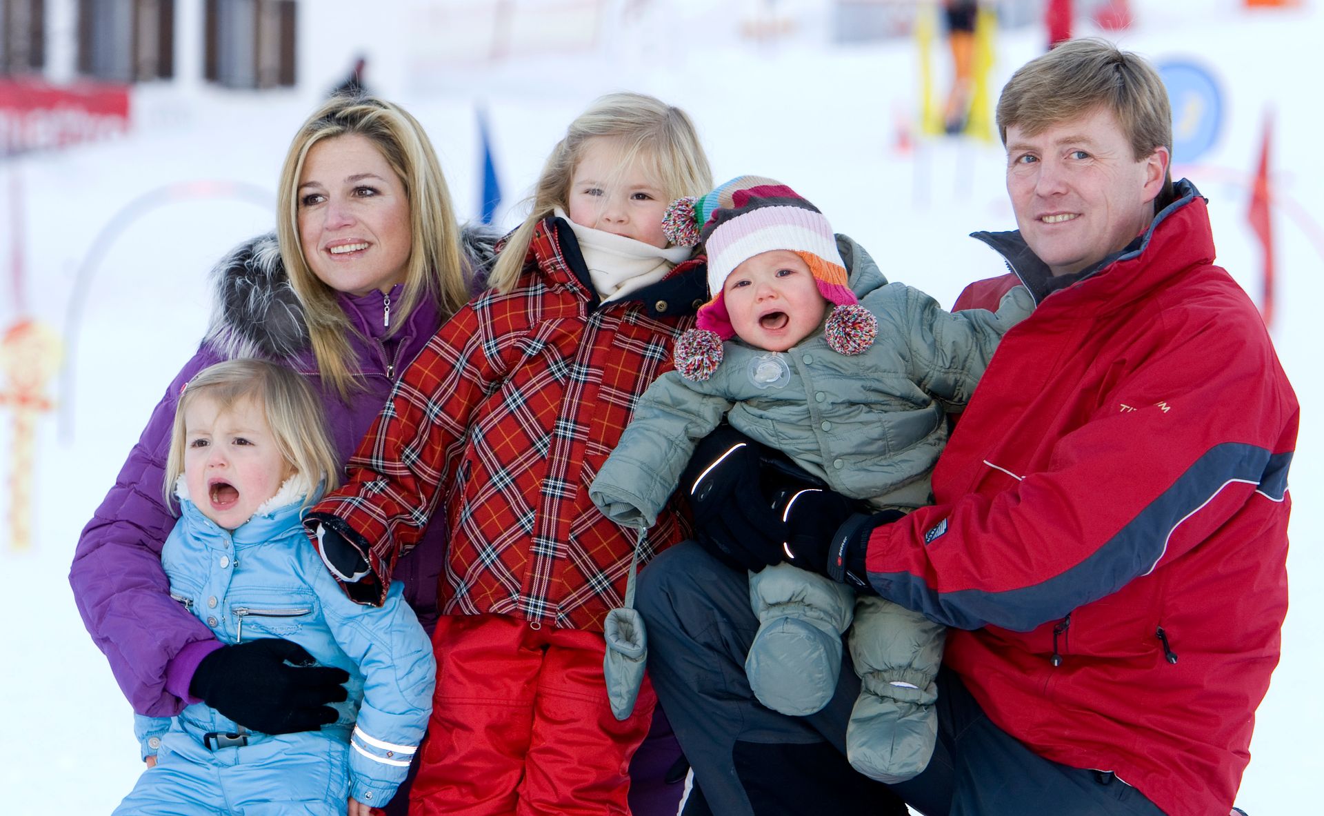 Het complete gezin van Willem-Alexander in 2008.