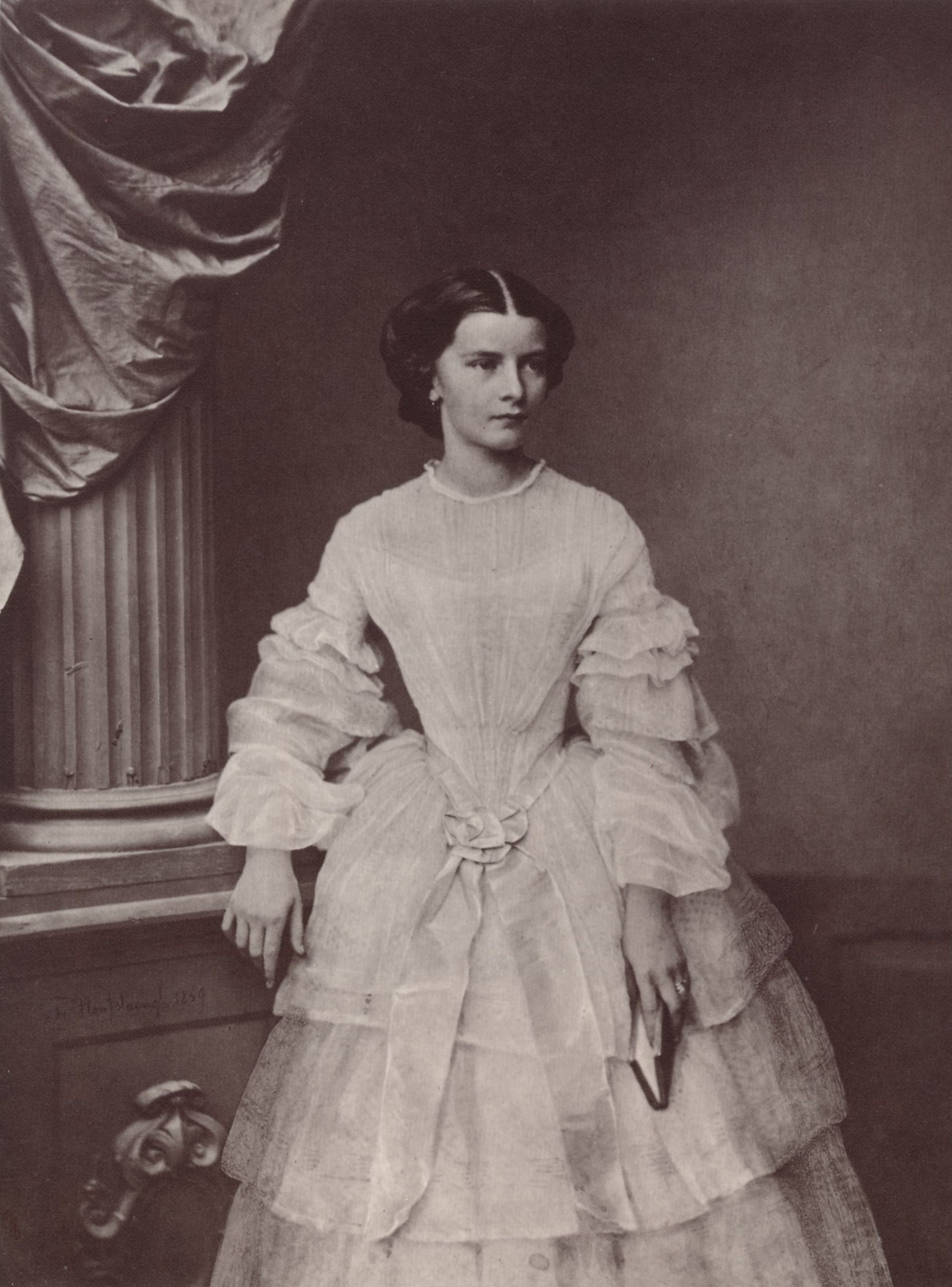 Keizerin Elisabeth, jaartal onbekend (1857 of 1859).