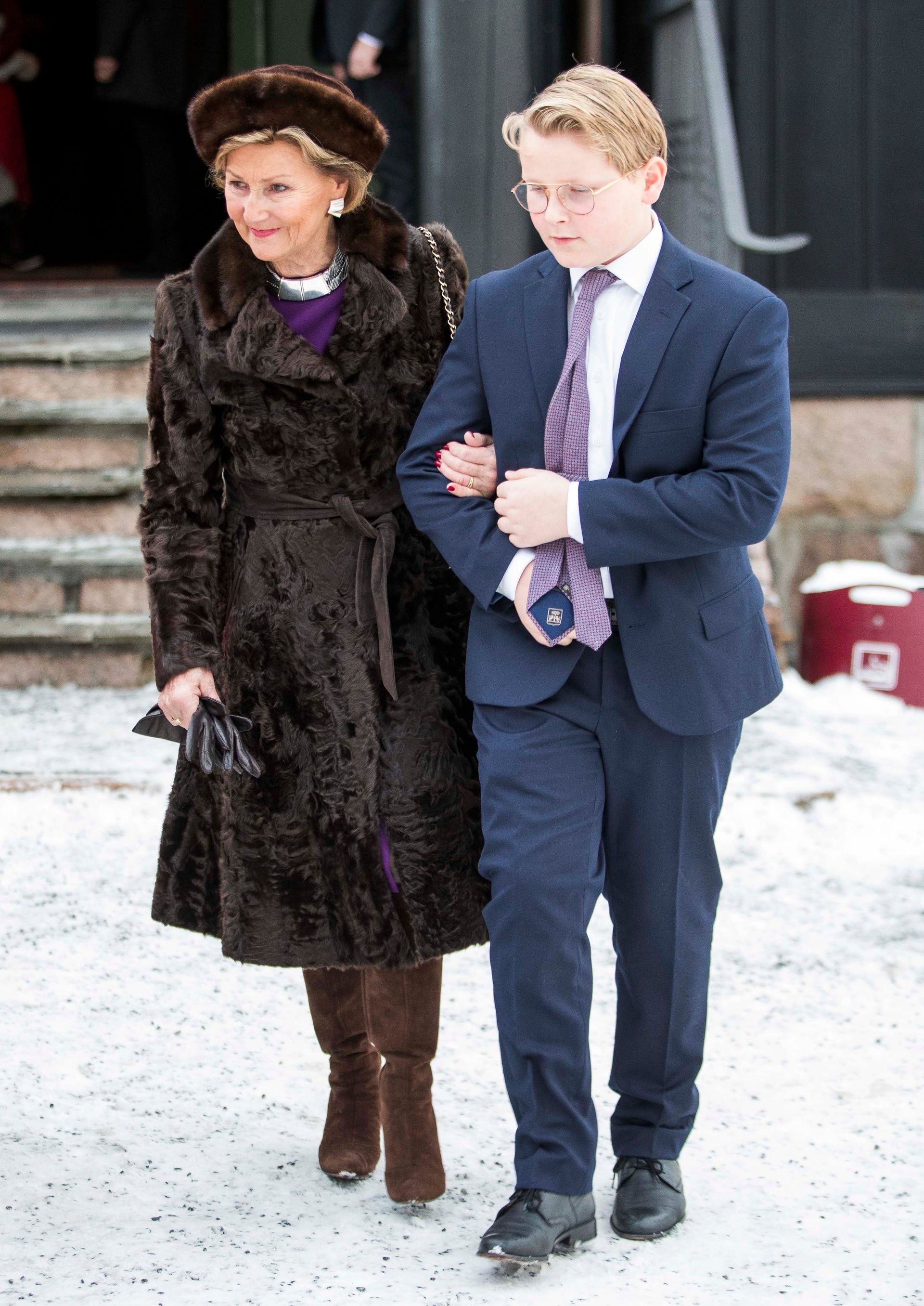 Koningin Sonja met haar kleinzoon prins Sverre Magnus.