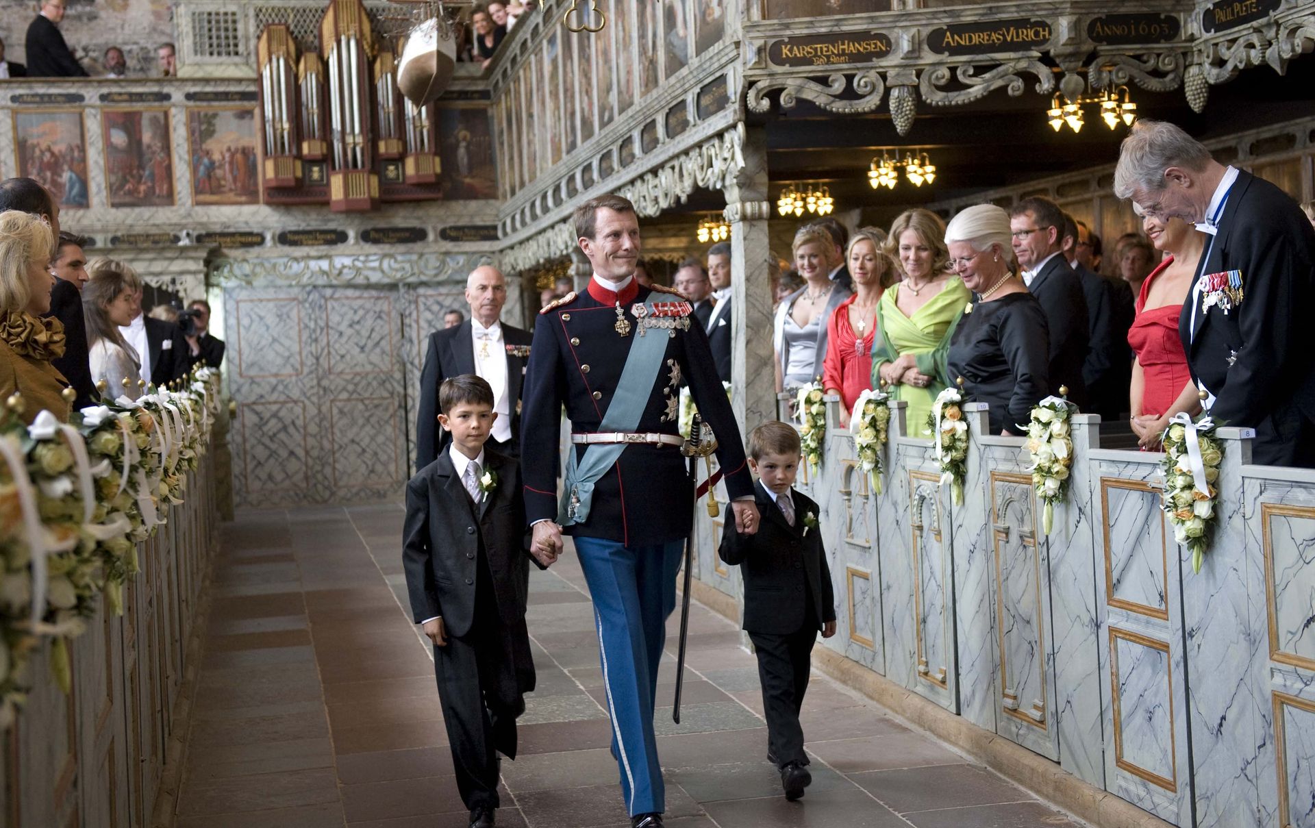 Prins_Joachim_met_zoontjes_huwelijksdag