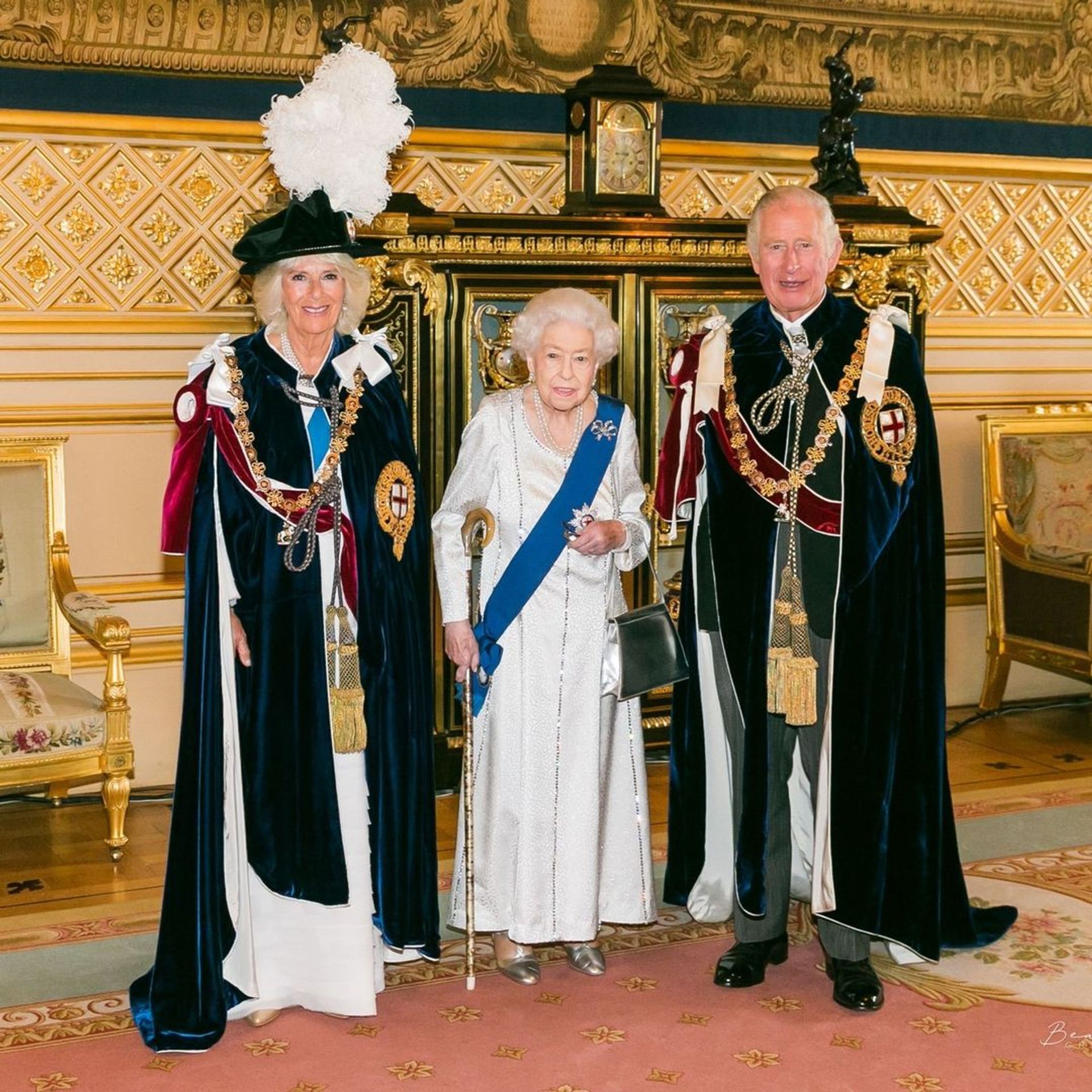 Koningin_Elizabeth_op_de_foto_Camilla_en_Charles