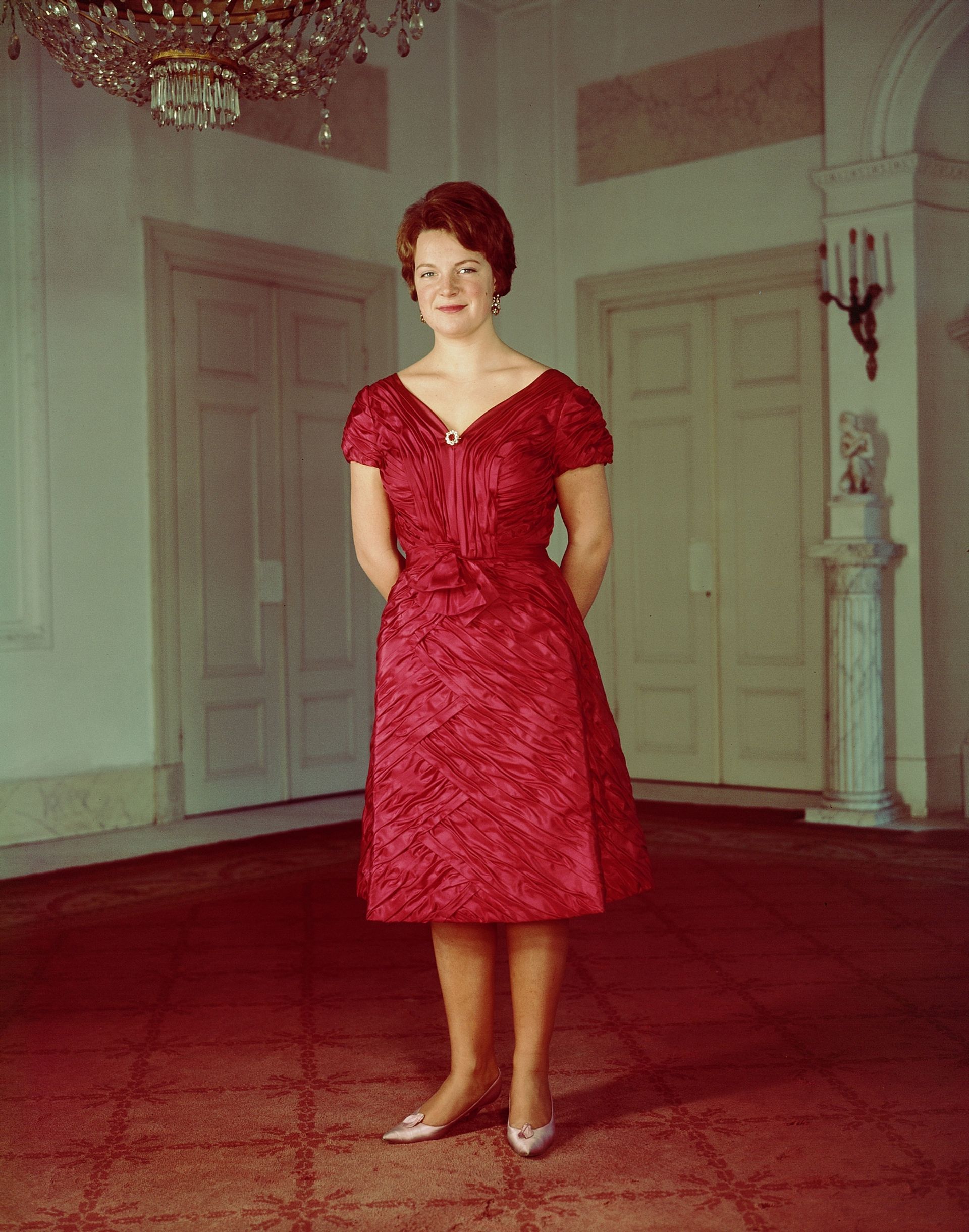 1960: op deze prachtige kleurenfoto is prinses Irene 21 jaar oud en dus officieel een volwassen