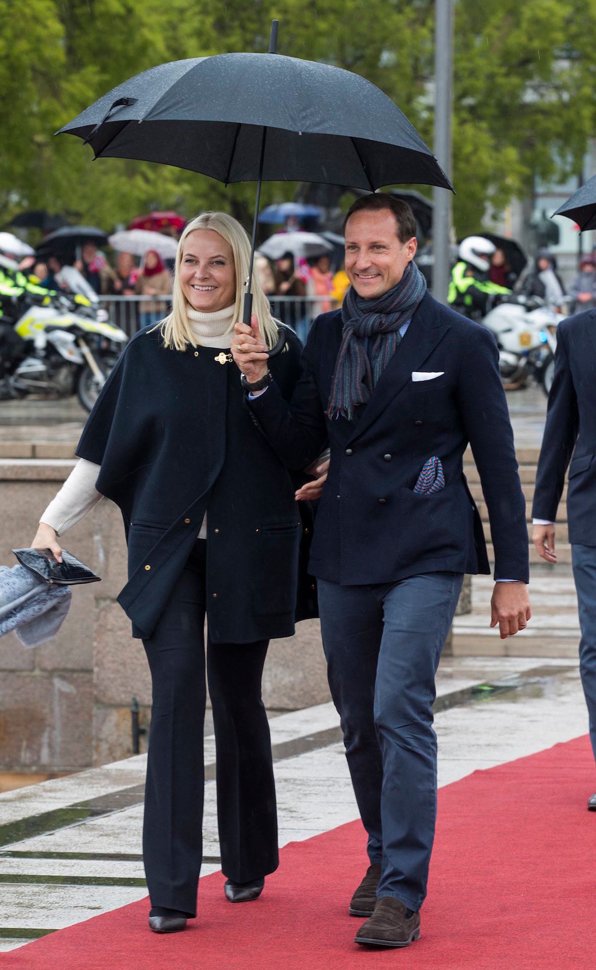 Kroonprins-Haakon-en-kroonprinses-Mette-Marit.jpg