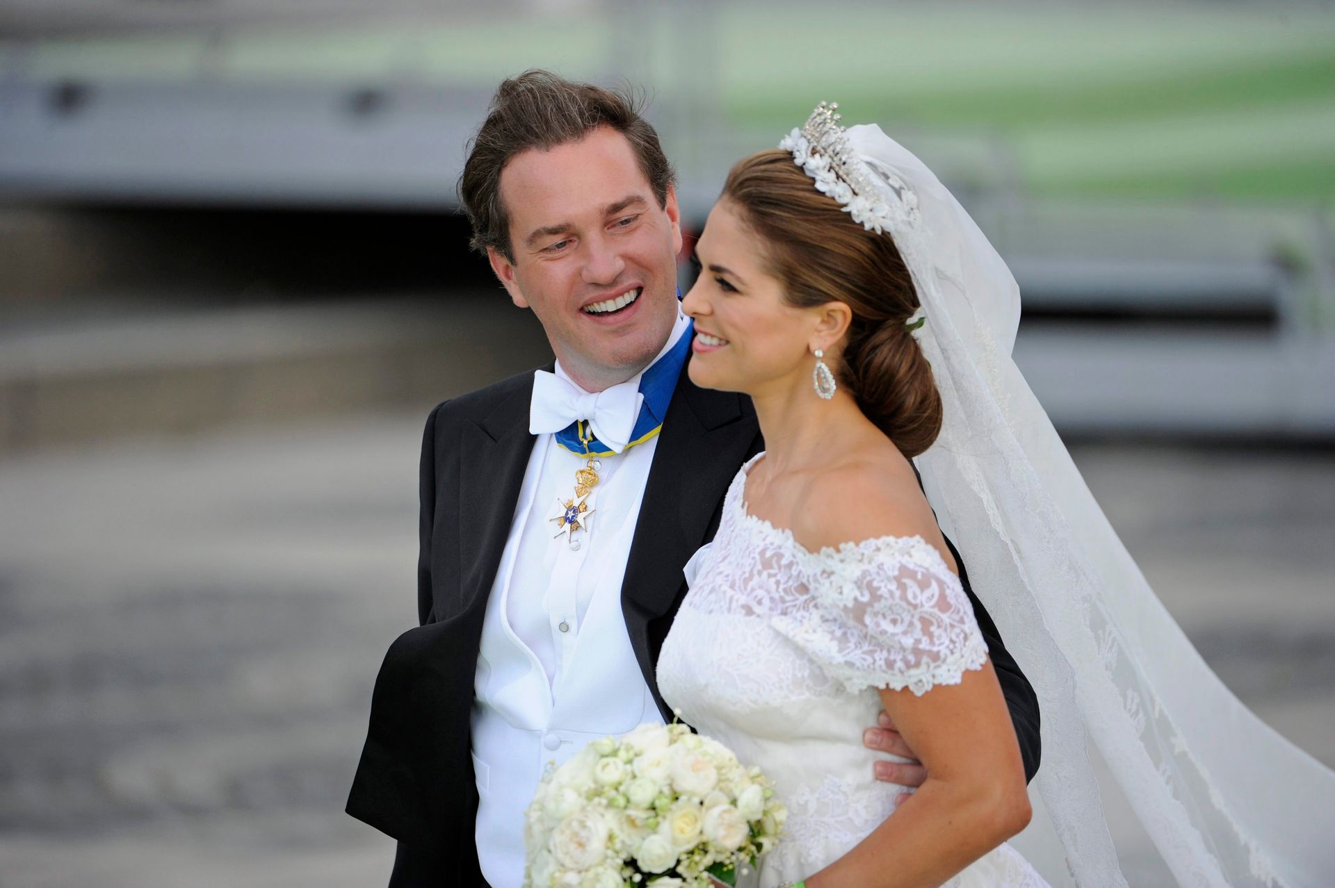 Op 8 juni 2013 stapt prinses Madeleine in het huwelijksbootje met Chris O'Neill. Ze heeft hem