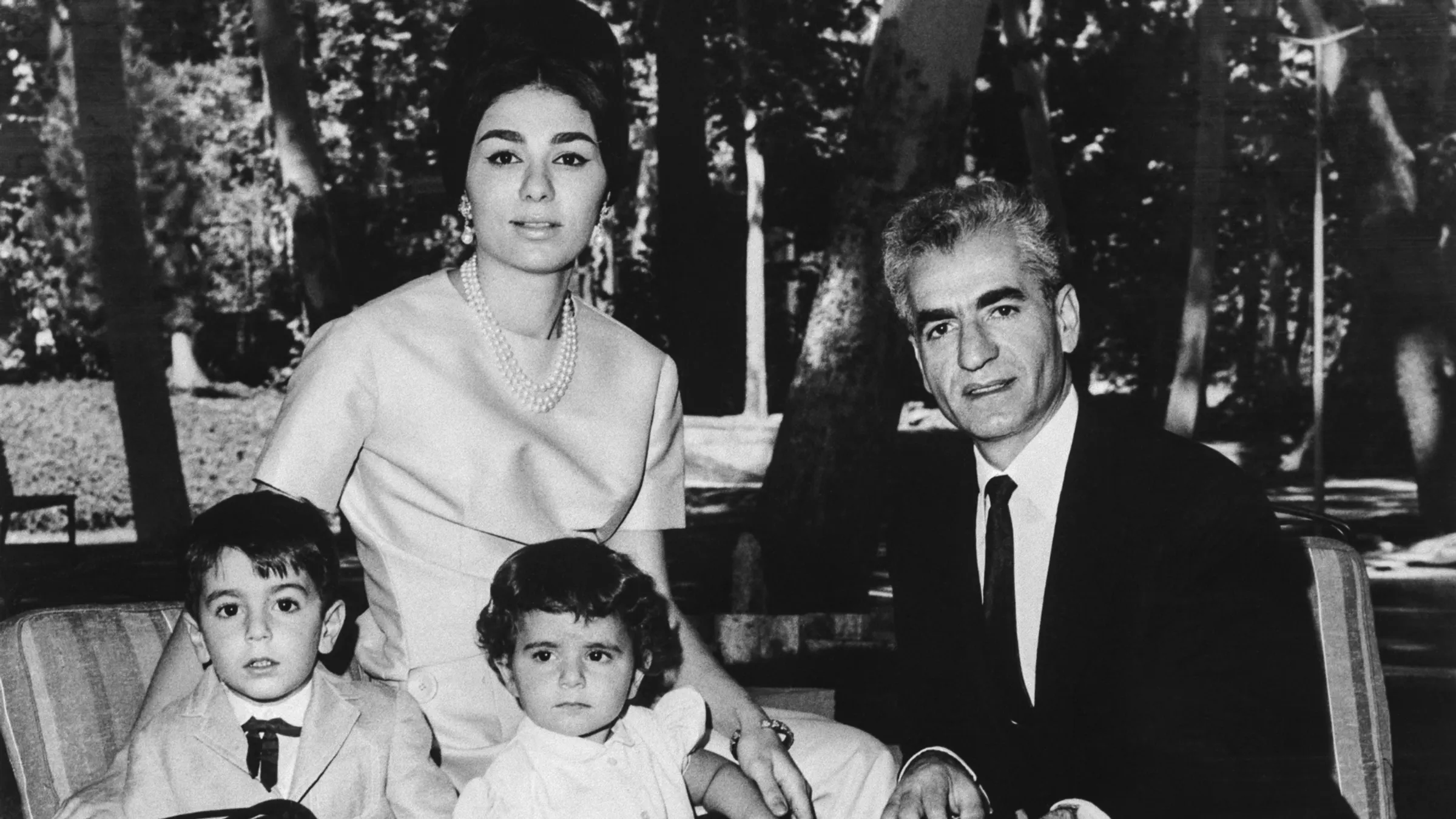 Hoe gaat het nu met de familie Pahlavi? - Blauw Bloed