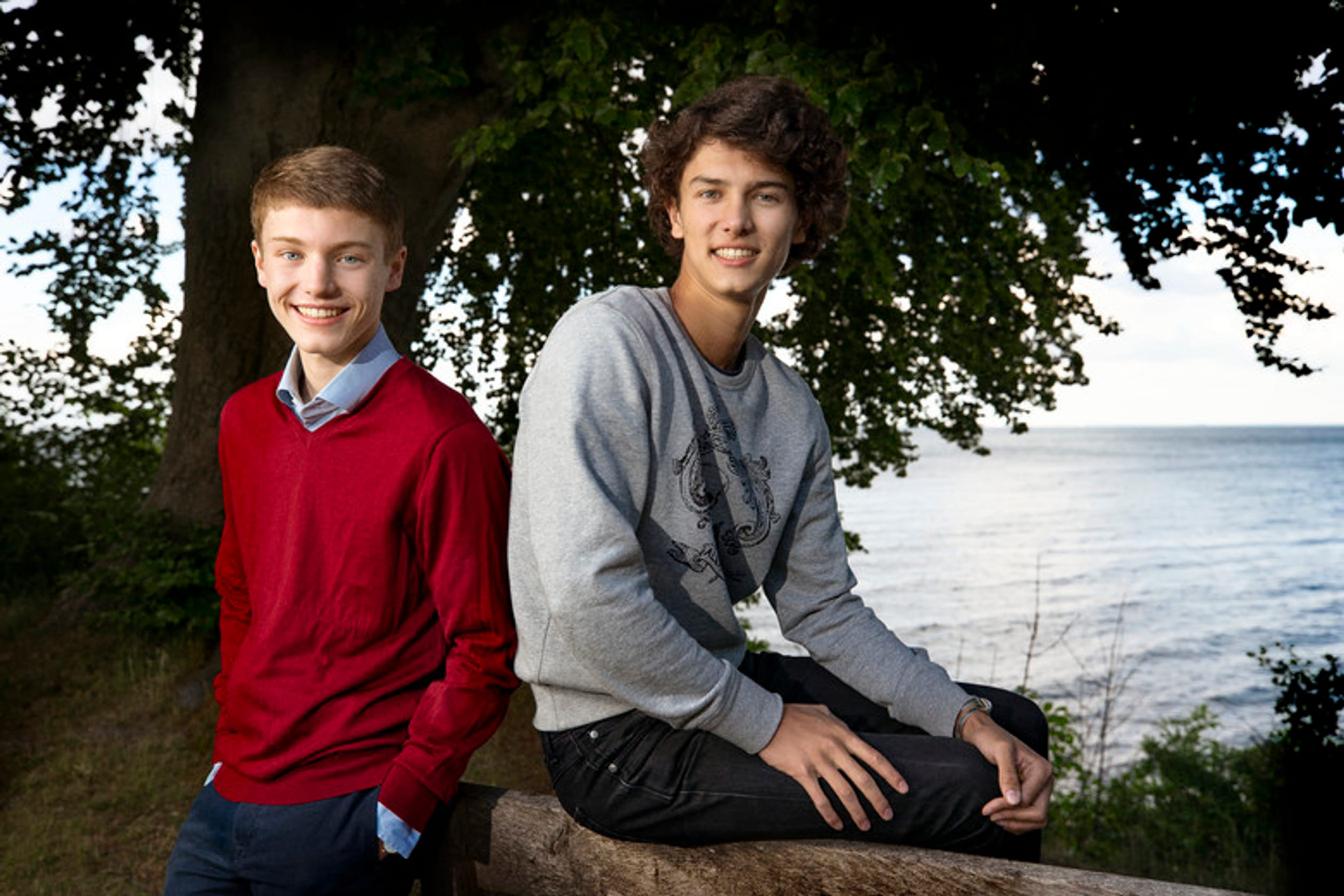 Nikolai met zijn broertje Felix.