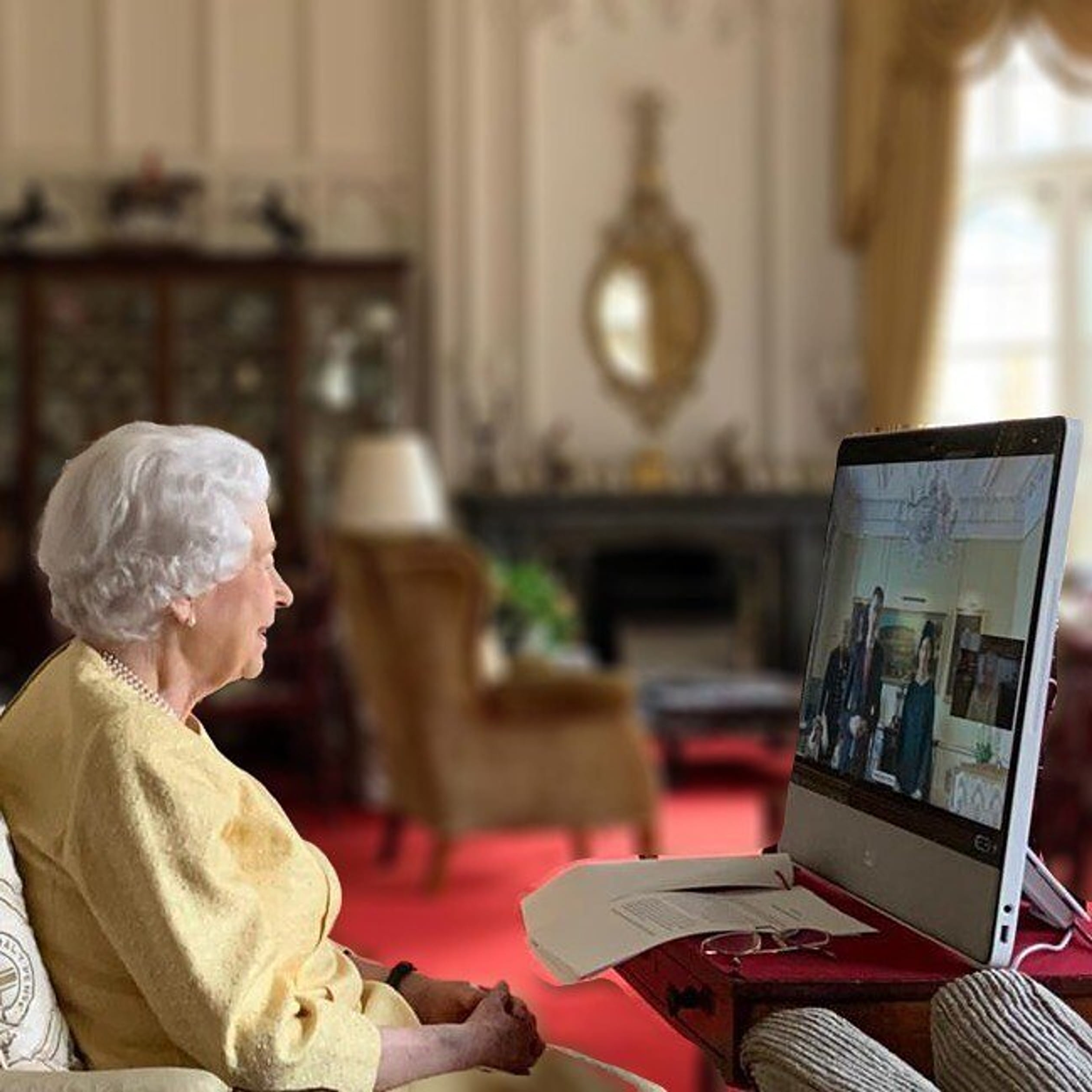 Elizabeth_aan_werk_Windsor.jpg