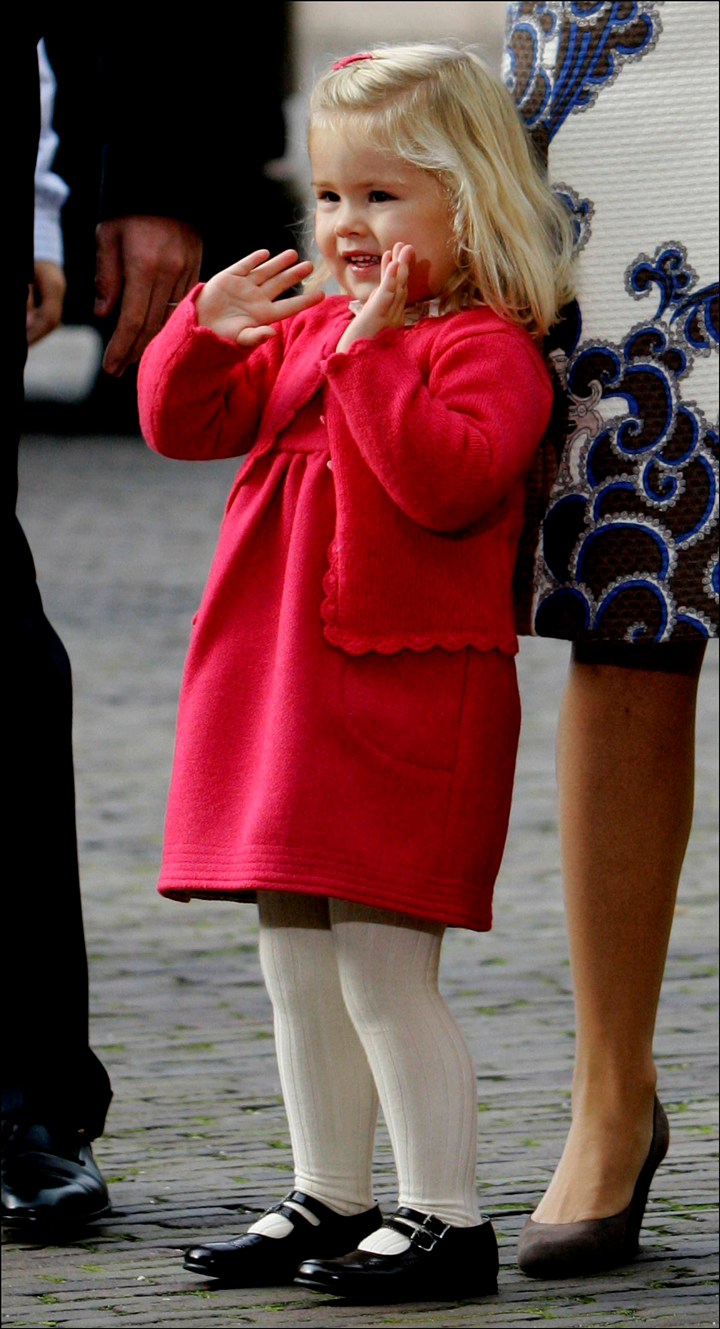 Amalia bij de doop van gravin Leonore, 8 oktober 2006.