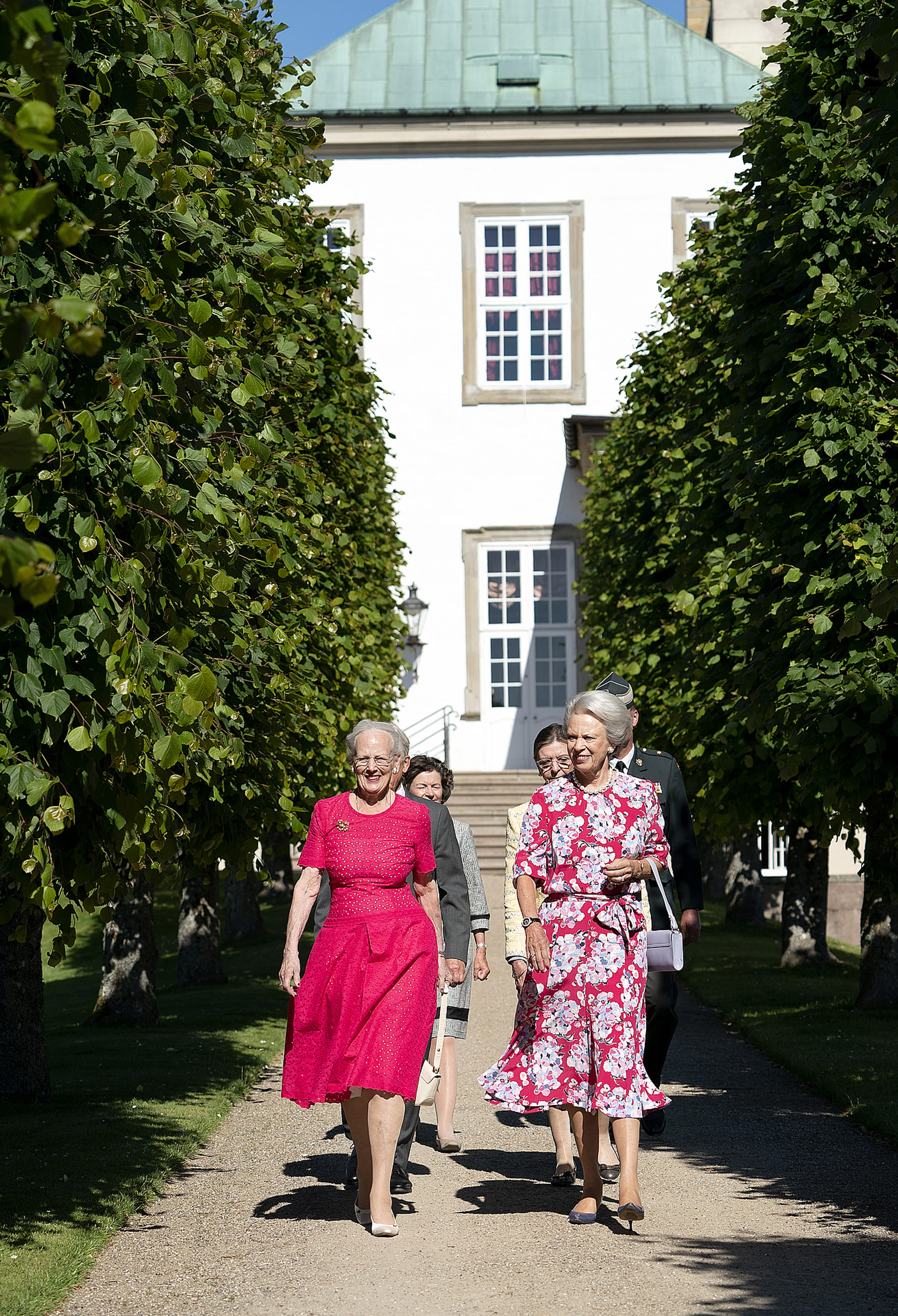 Koningin_Margrethe_en_zus_prinses_Benedikte.jpg