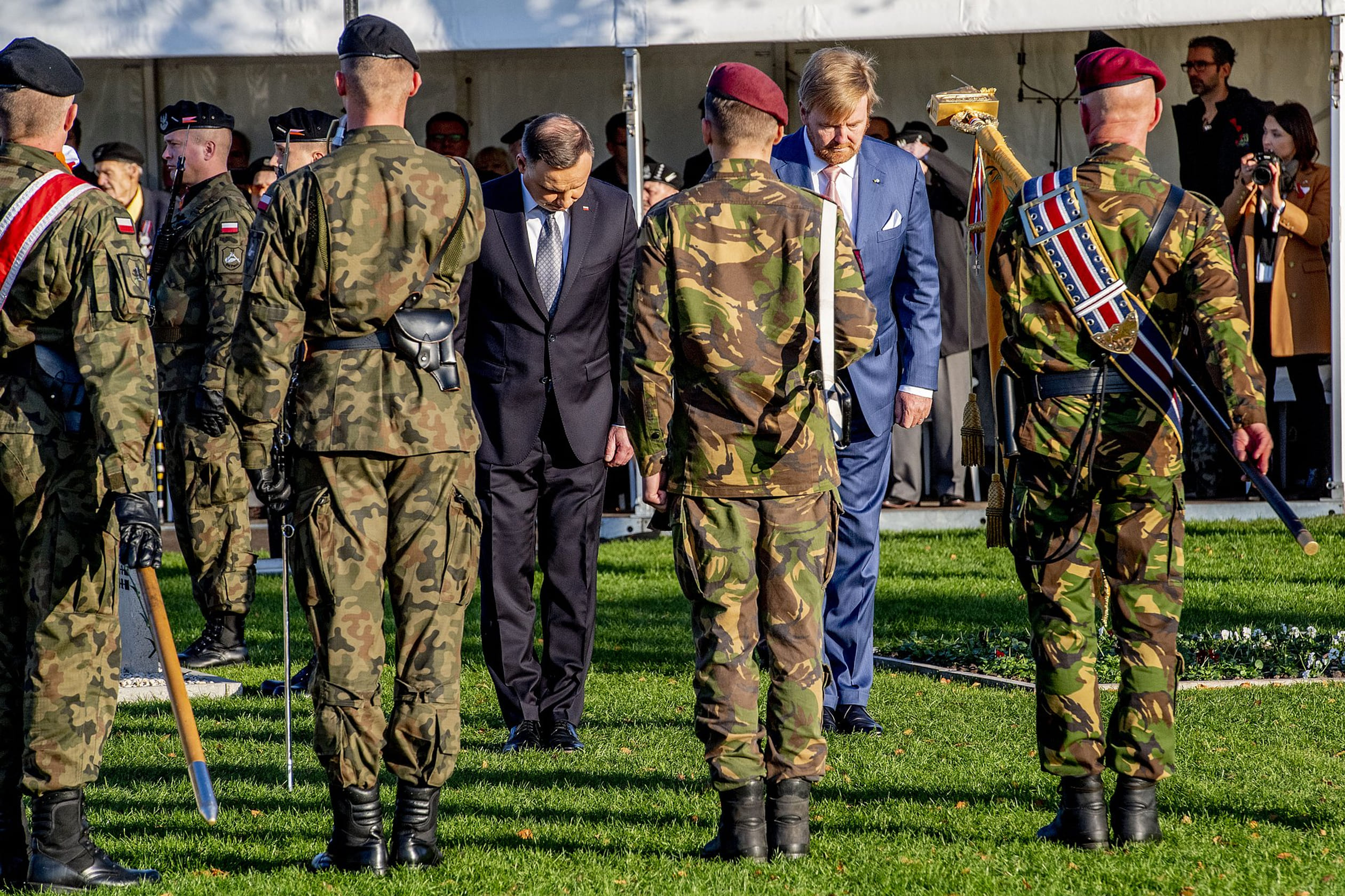 Willem_Alexander_Duda_Pools_Militair_Ereveld.jpg
