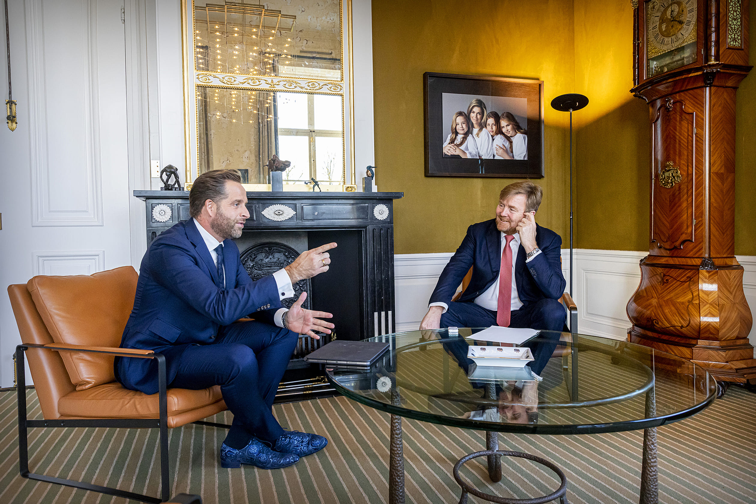 Koning_en_minister_Hugo_de_Jonge.jpg