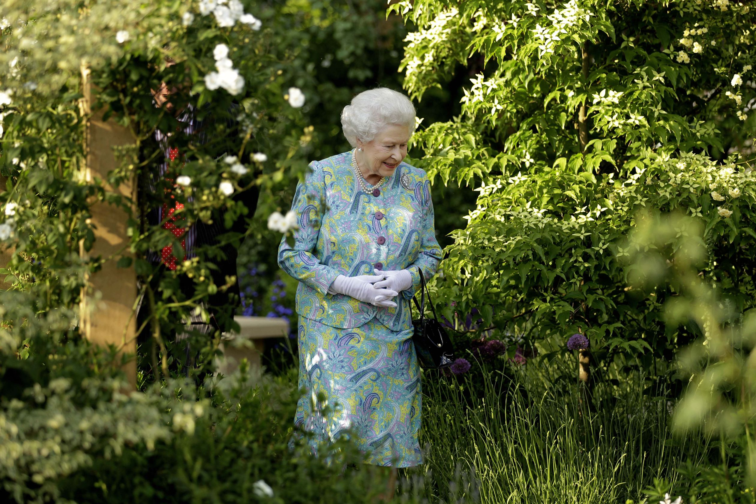 Queen Elizabeth chelsea flower show