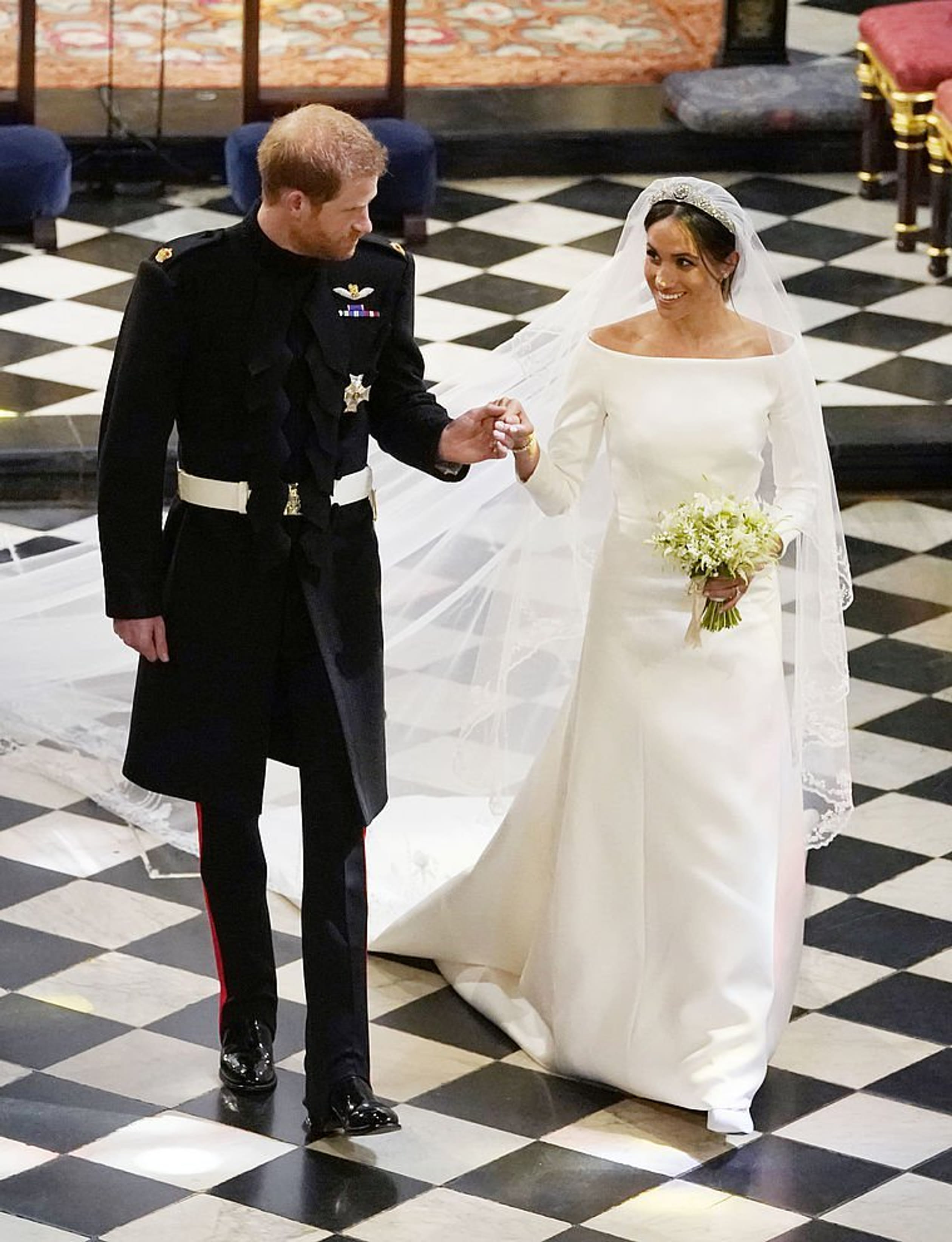 csm_Harry_en_Meghan_lopen_kerk_uit_5691b40c53.jpg