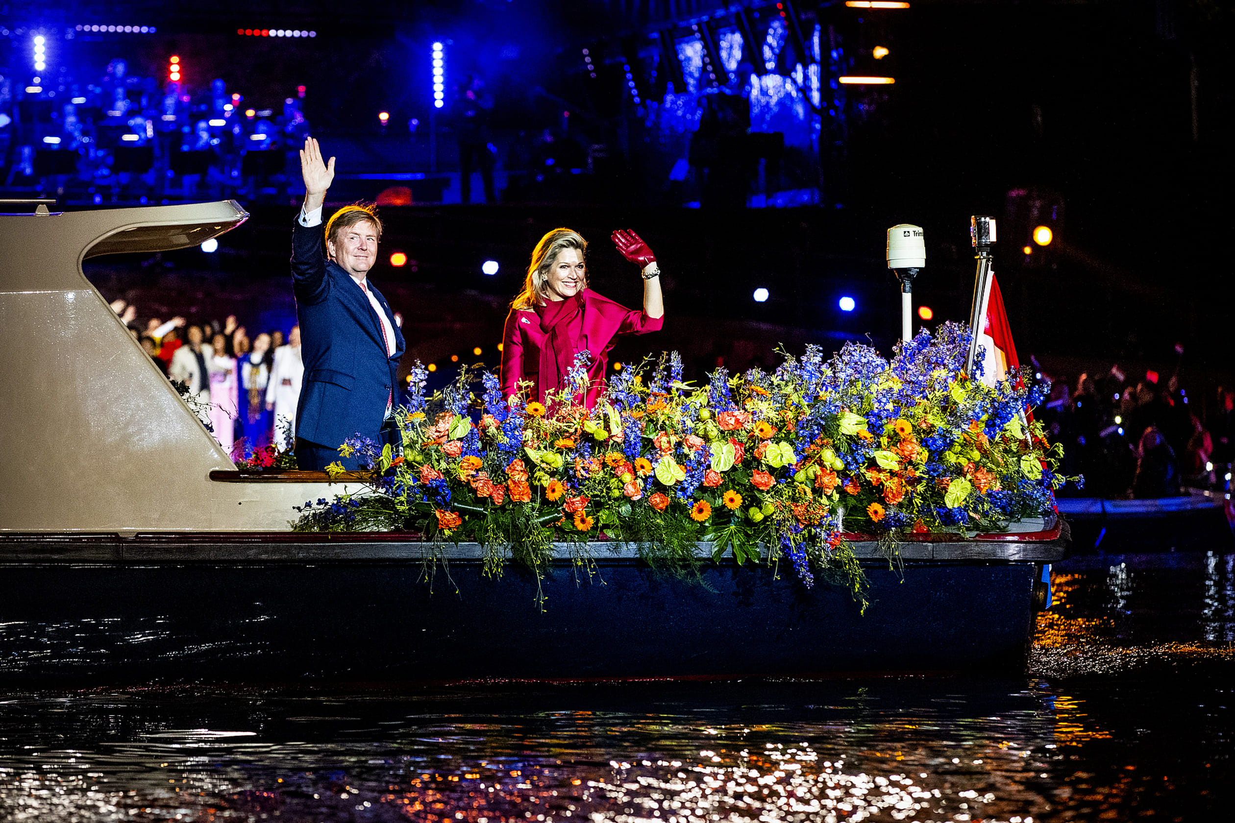 Koningspaar_boot_concert_Amstel.jpg
