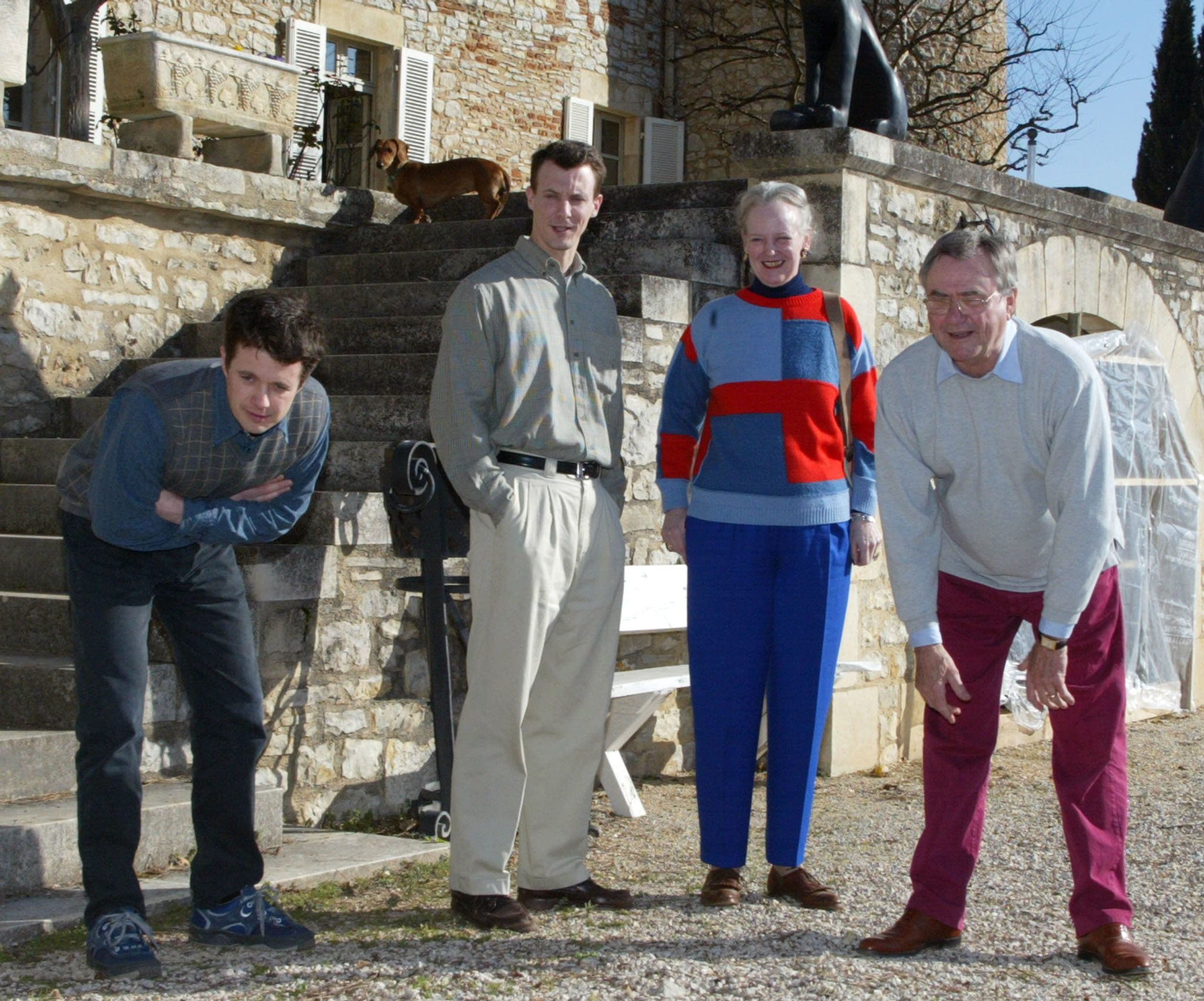 Het gezin in het kasteel van Caix in Frankrijk, onderdeel van de Deense koninklijke familie.