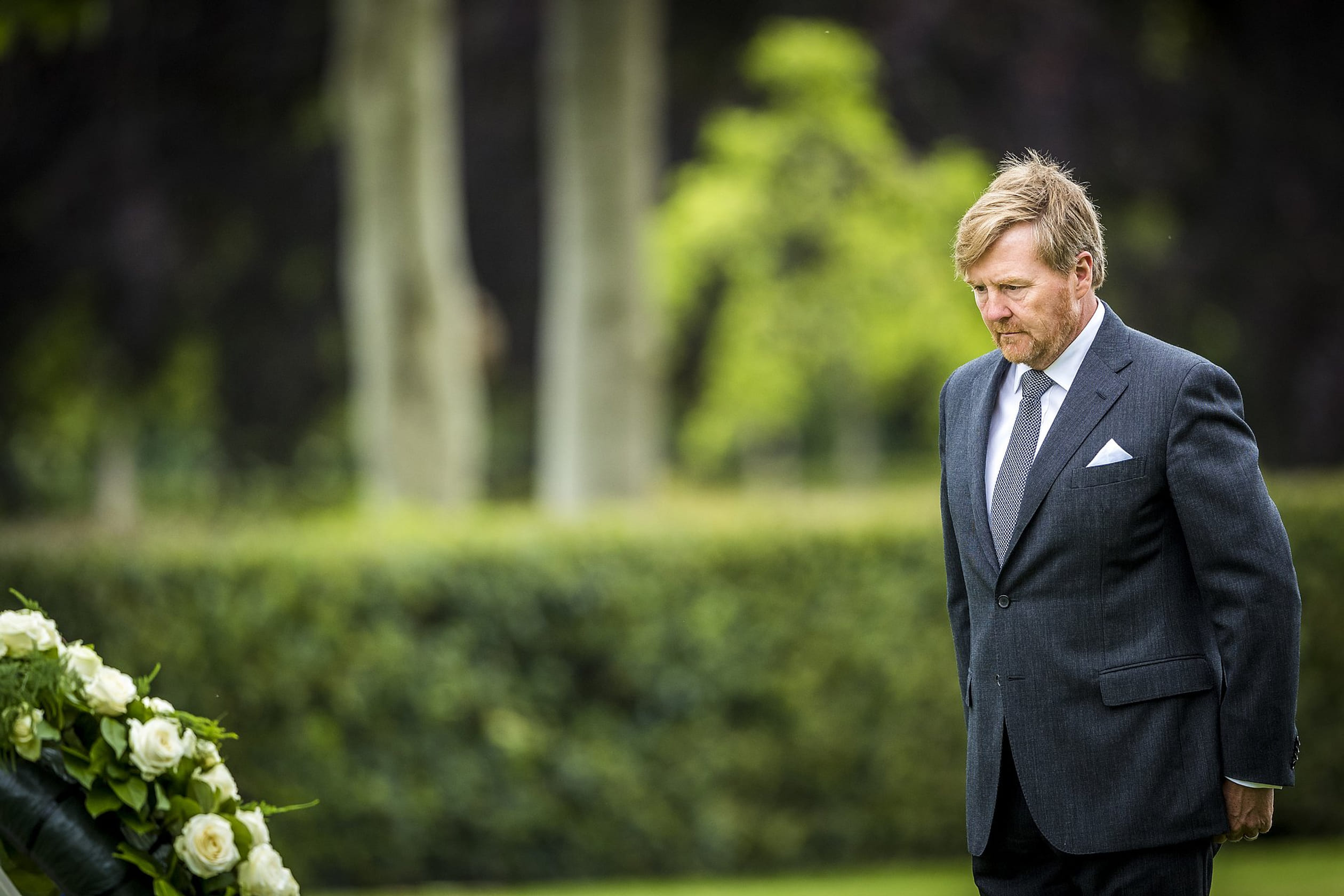 koning_willem_alexander_herdenking_krans.jpg