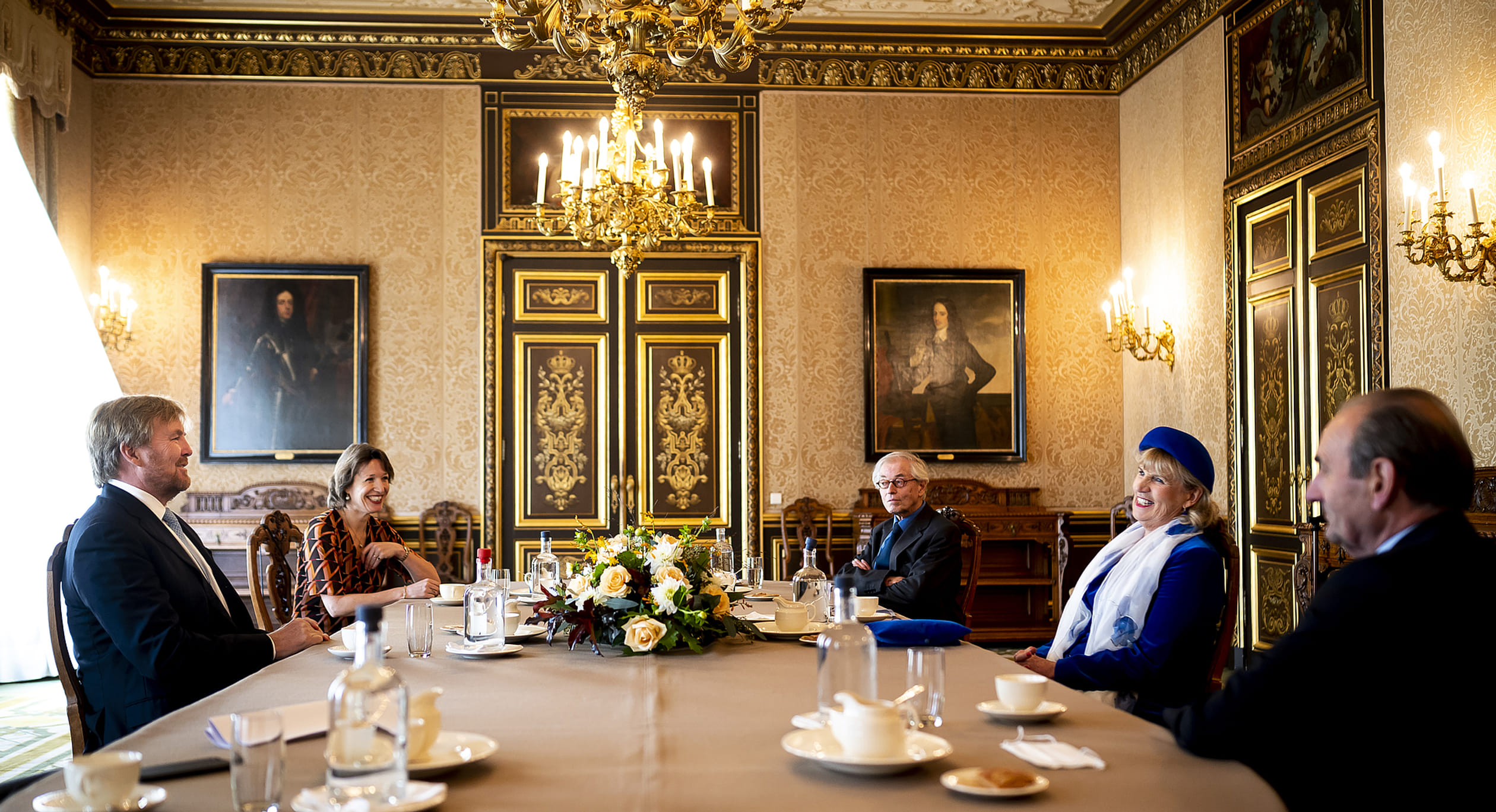 Koning_bezoek_Paleis_Noordeinde.jpg