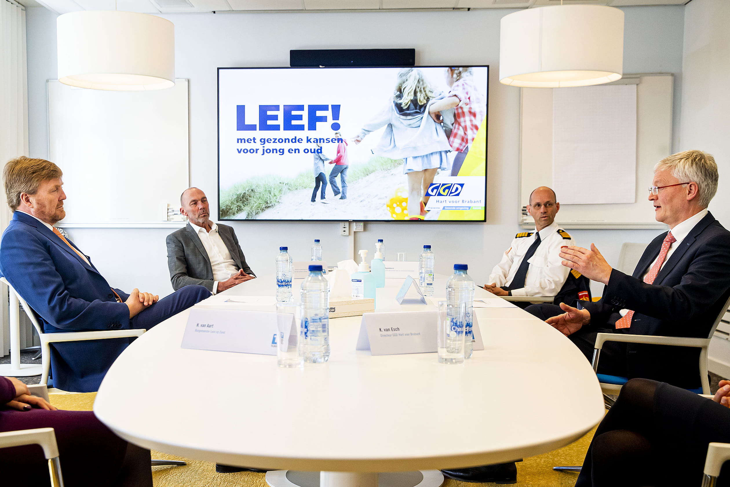 Koning_bezoekt_GGD_Tilburg_2.jpg