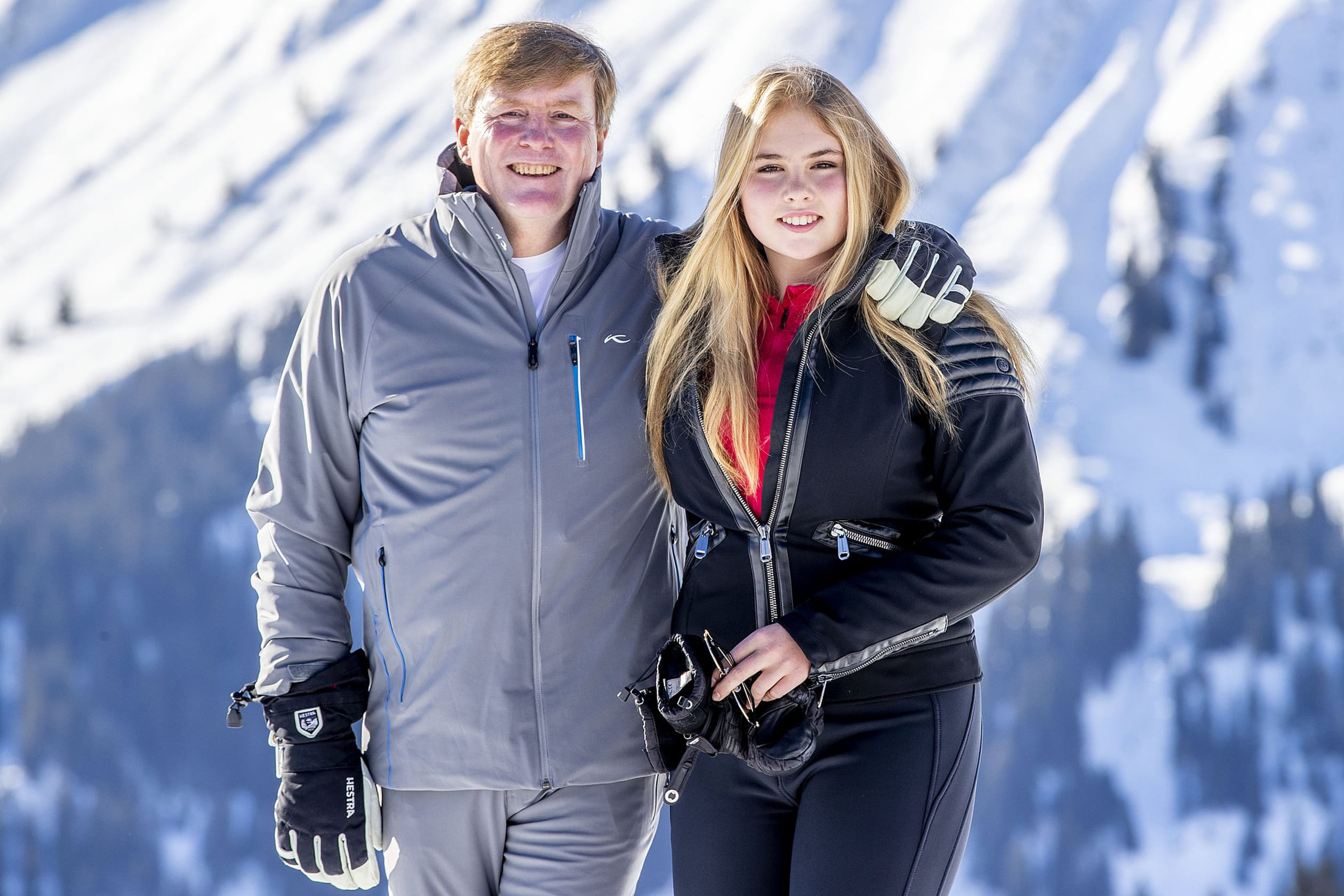 Amalia draagt een stoere ski-jas in 2019.