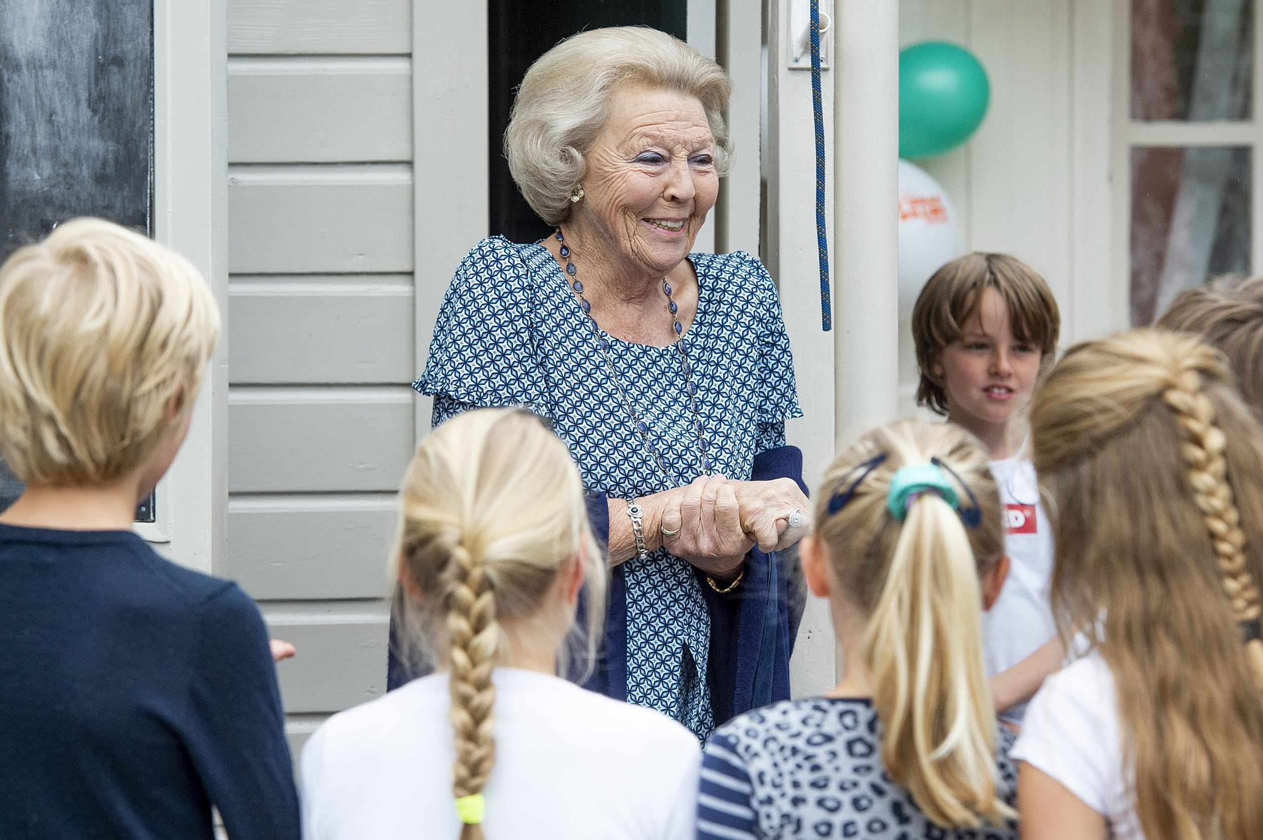 Prinses_Beatrix_en_kinderen_speeltuin.jpg