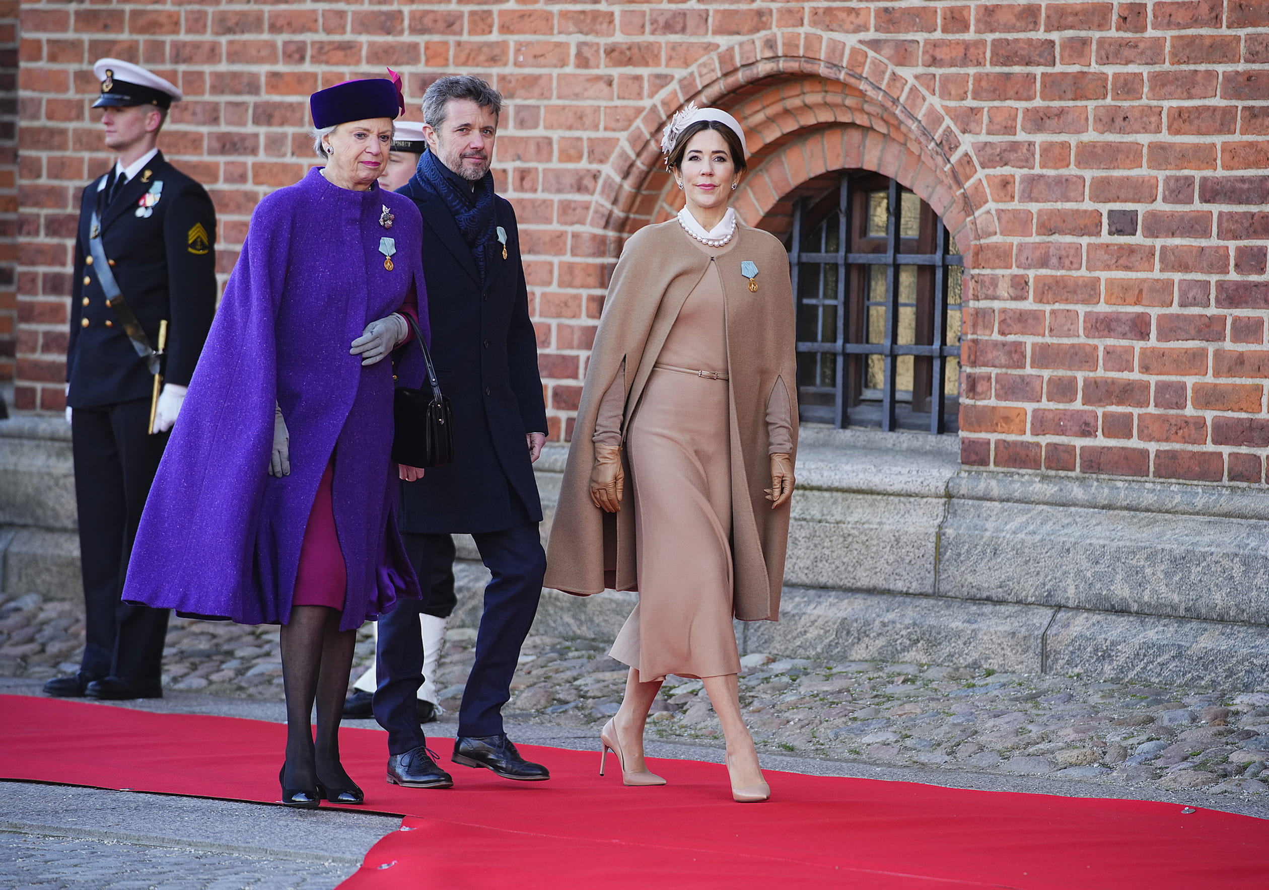 Benedikte_Frederik_Mary_regeringsjubileum_Margrethe.jpg
