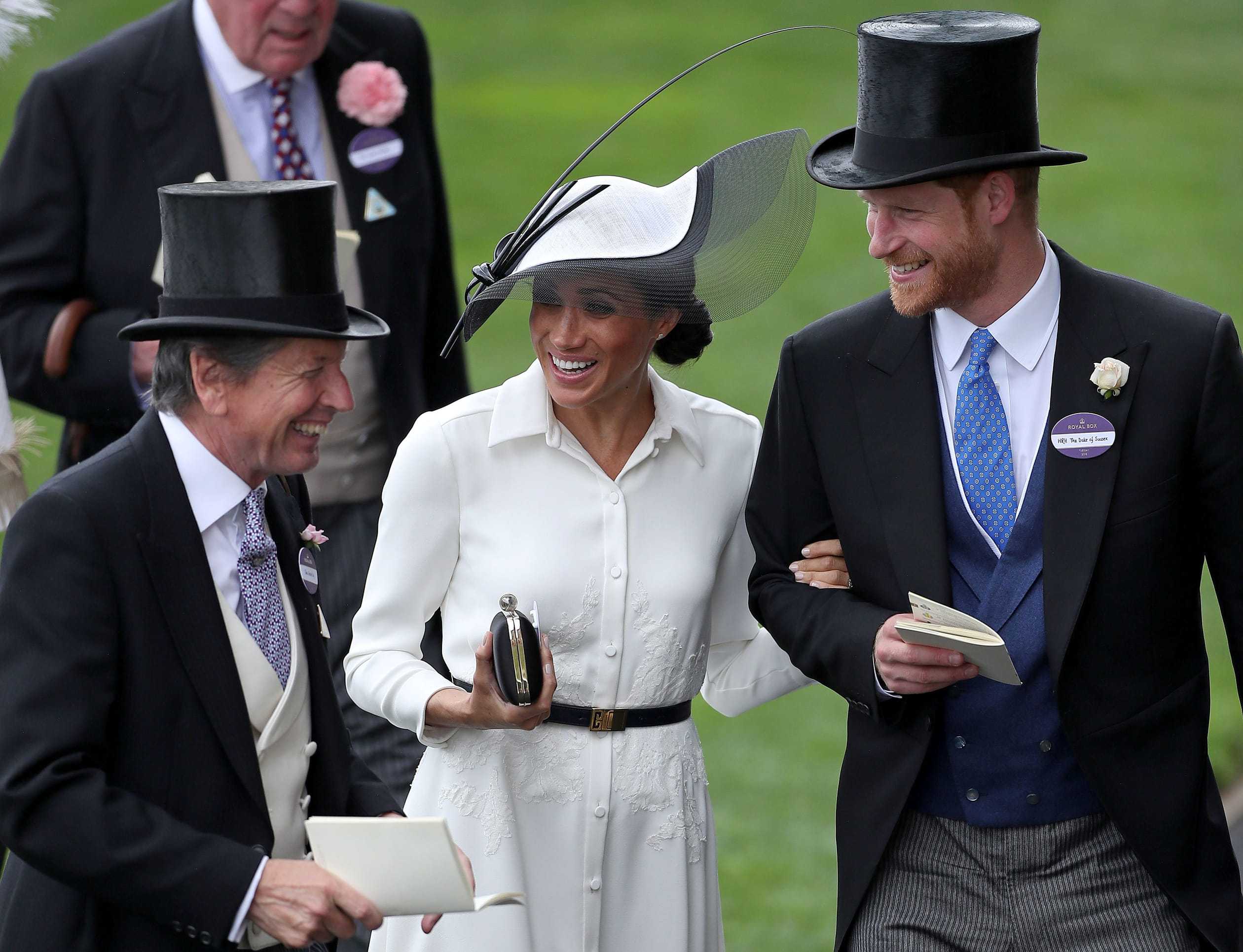 Meghan_arm_Harry_Royal_Ascot.jpg